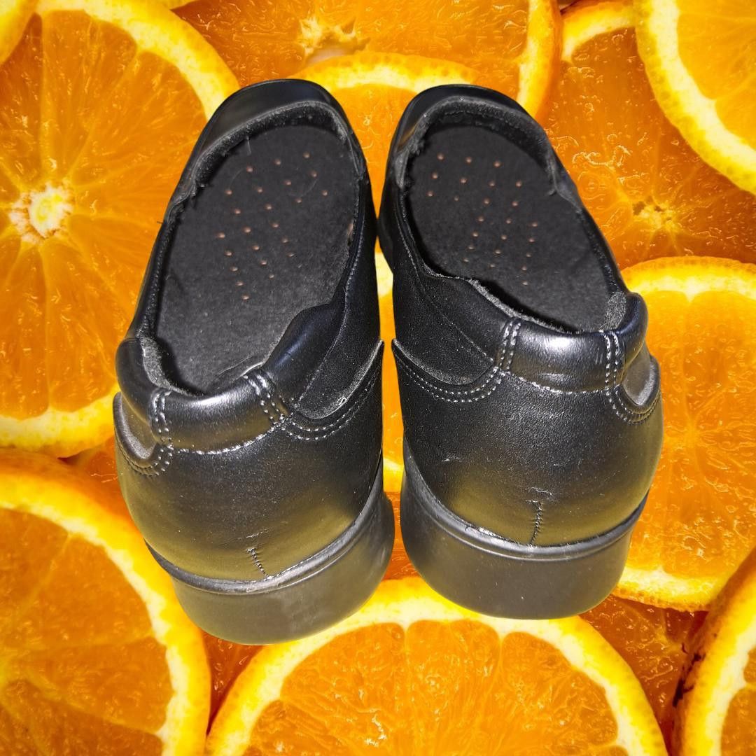Other Predictions Black Comfort Insole Safe Step Black Loafers Siz Size US 9 / IT 39 - 6 Thumbnail