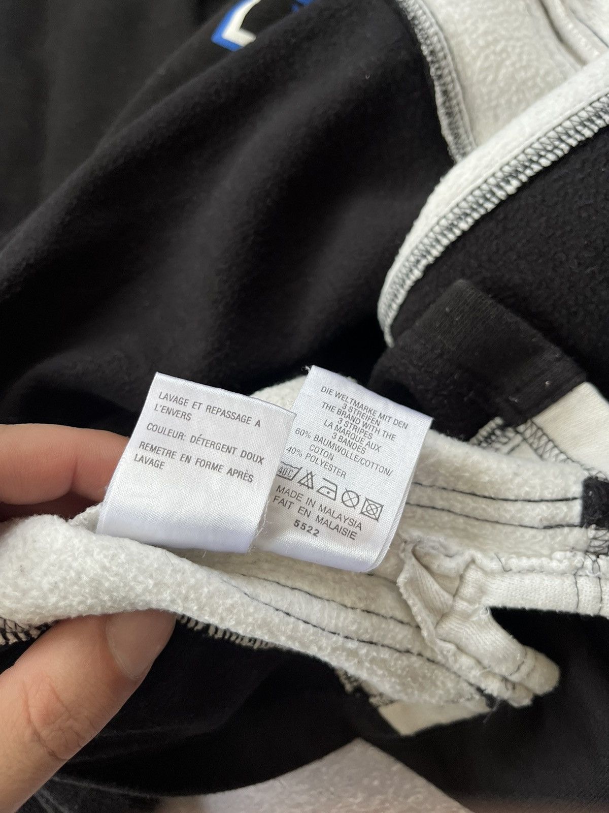 Vintage Y2K Vintage Adidas Sweatshirt Black With Three Stripes Size US L / EU 52-54 / 3 - 9 Thumbnail