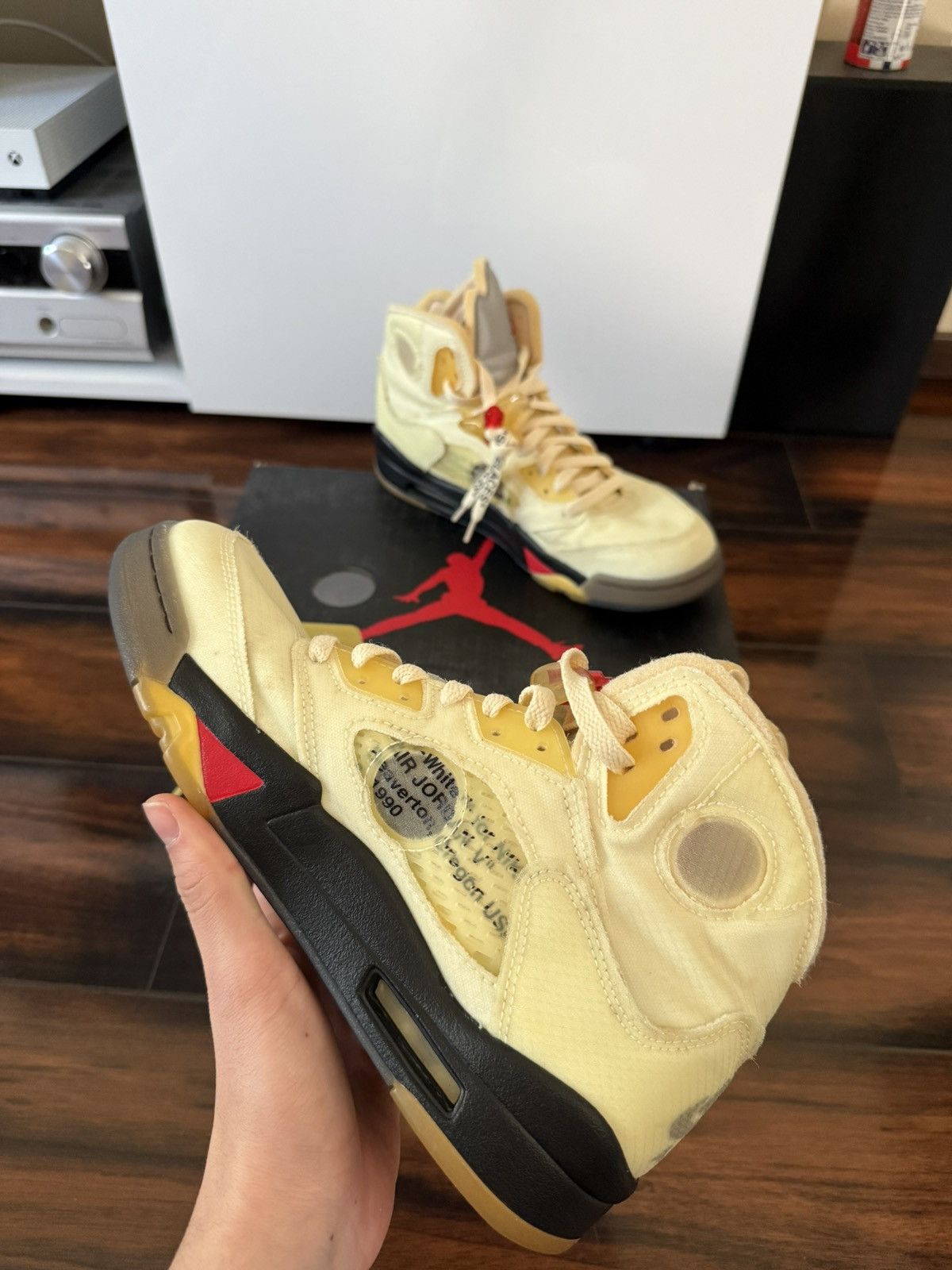 Jordan Brand × Off-White Off-White Jordan 5 Size US 8 / EU 41 - 4 Thumbnail