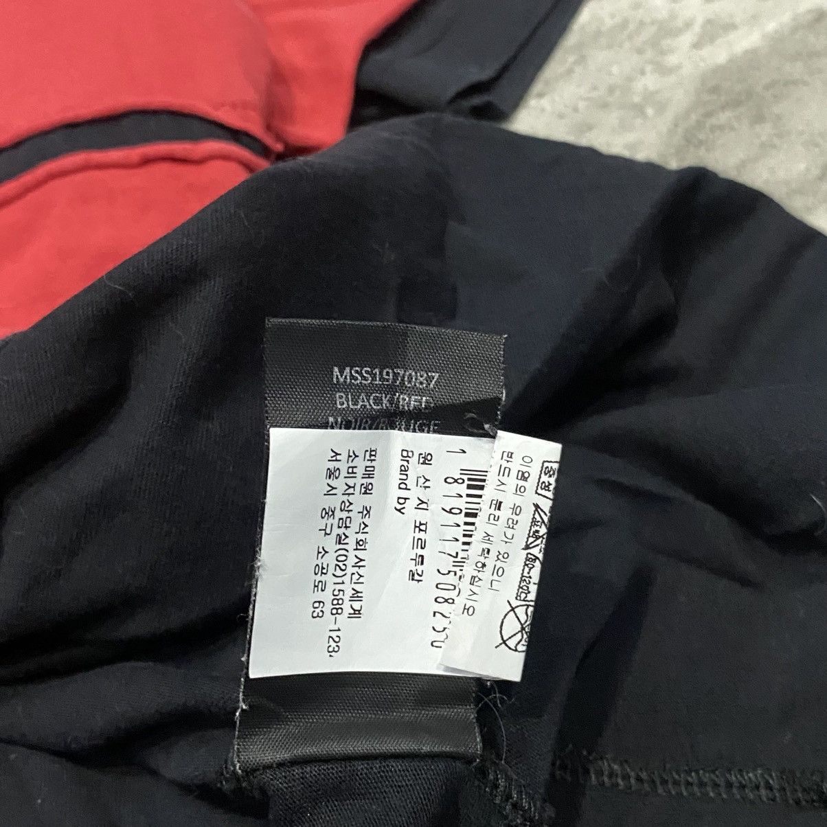 Vetements Vetements Layered Companyname Tshirt Size US M / EU 48-50 / 2 - 6 Thumbnail