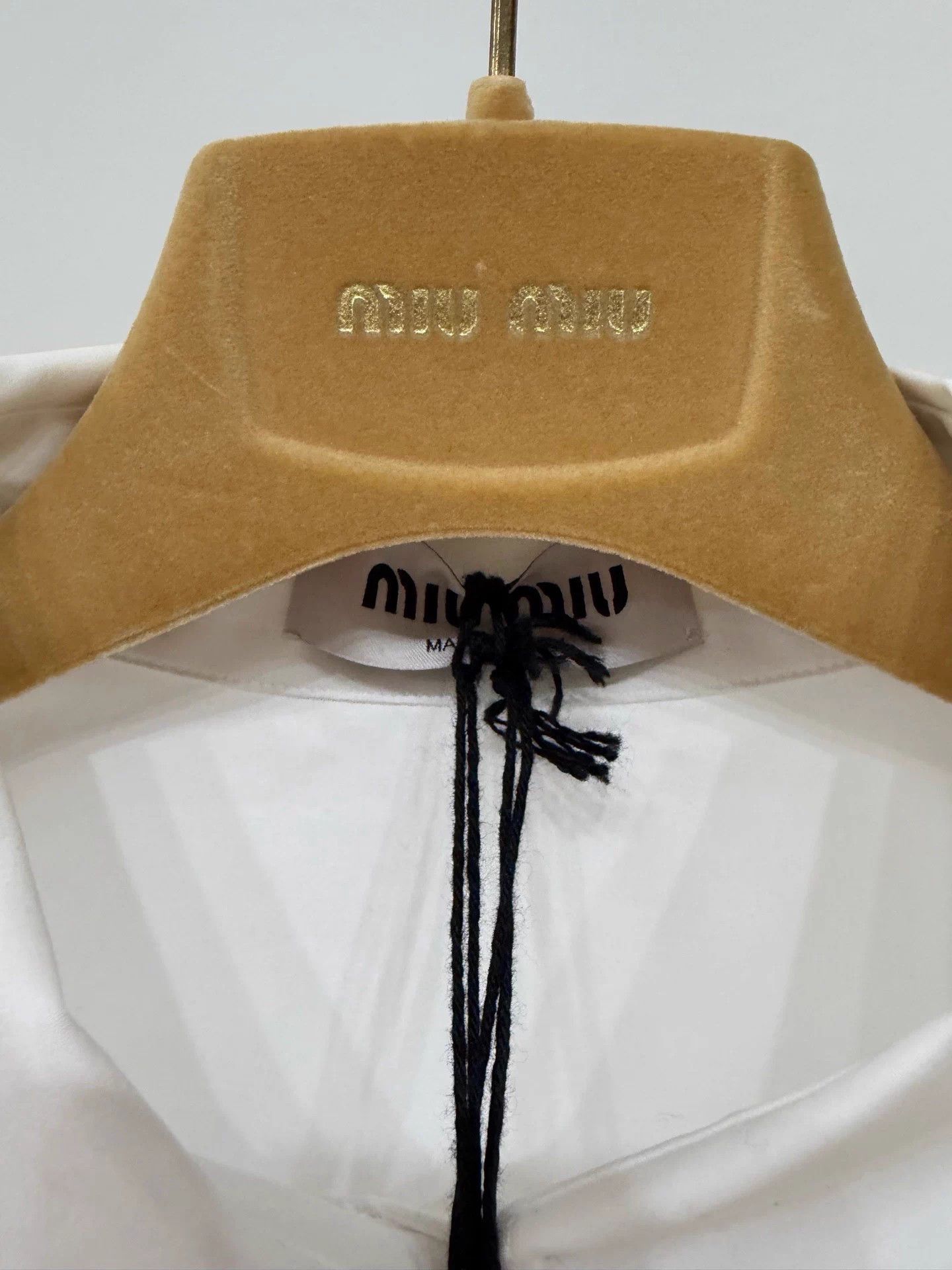 Miu Miu MIU MIU White Logo Shirt New w/ Tags 38 Size S / US 4 / IT 40 - 4 Thumbnail
