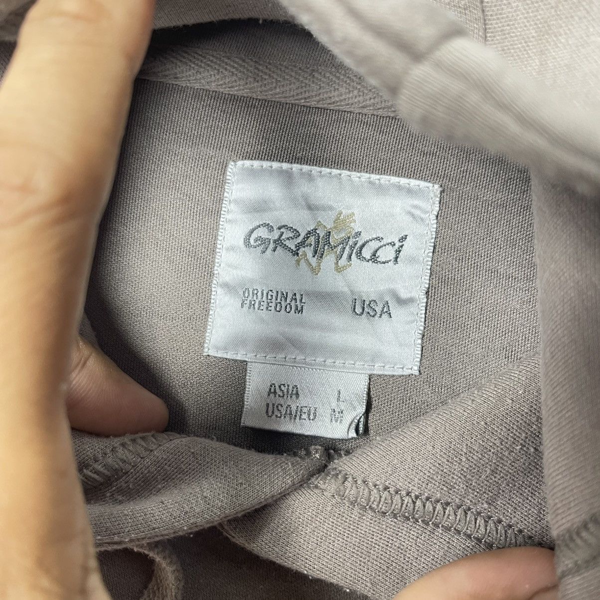 Gramicci Gramicci Minimal Logo Hoodie Beige Outdoor Streetwear Size US L / EU 52-54 / 3 - 7 Thumbnail