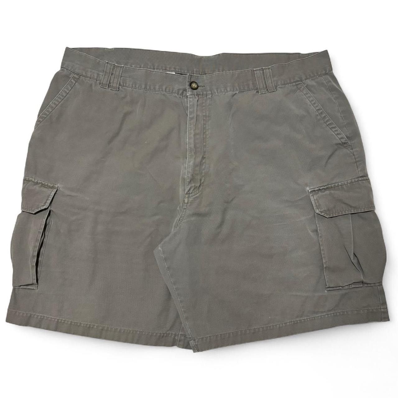 Vintage Vintage 90s Khaki Baggy Cargo Shorts Size US 44 / EU 60 - 1 Thumbnail
