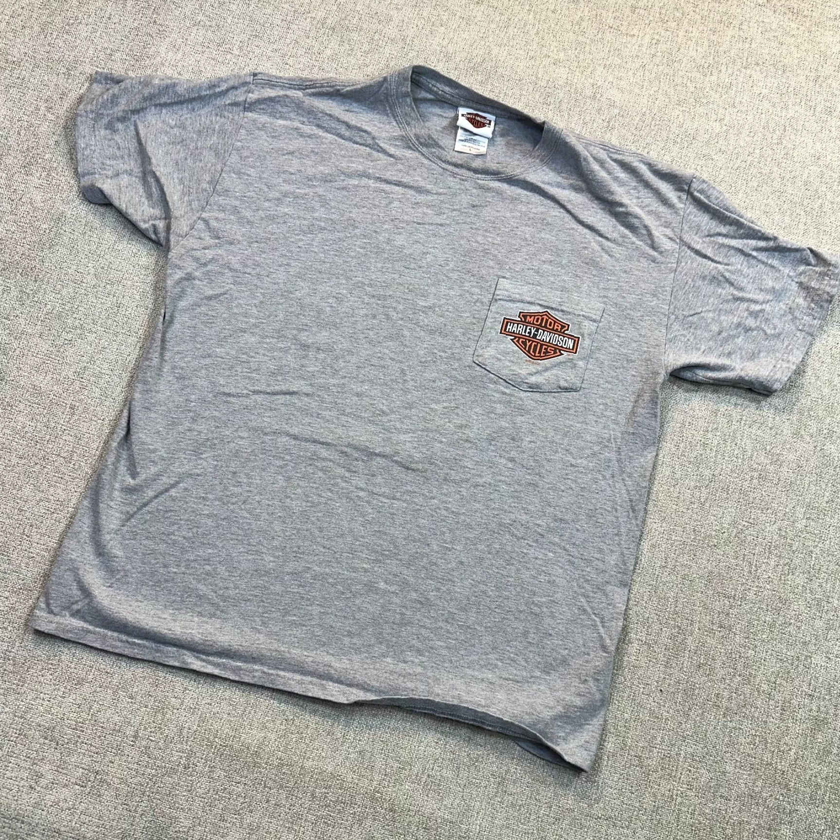 Harley Davidson Harley-Davidson Mens Large Vehicle Operations Tee Shirt Shirt T-Shirt York, Pa Multicolor Graphic Print Pocket Logo 2010-2019 Mens Clothing Size US L / EU 52-54 / 3 - 3 Thumbnail