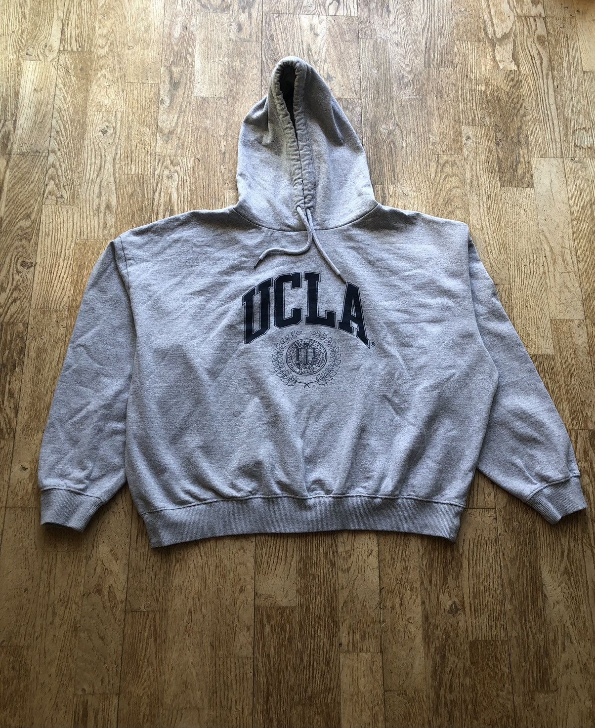 Vintage VINTAGE UCLA OFFICIAL SCHOOL HOODIE Size US L / EU 52-54 / 3 - 1 Thumbnail