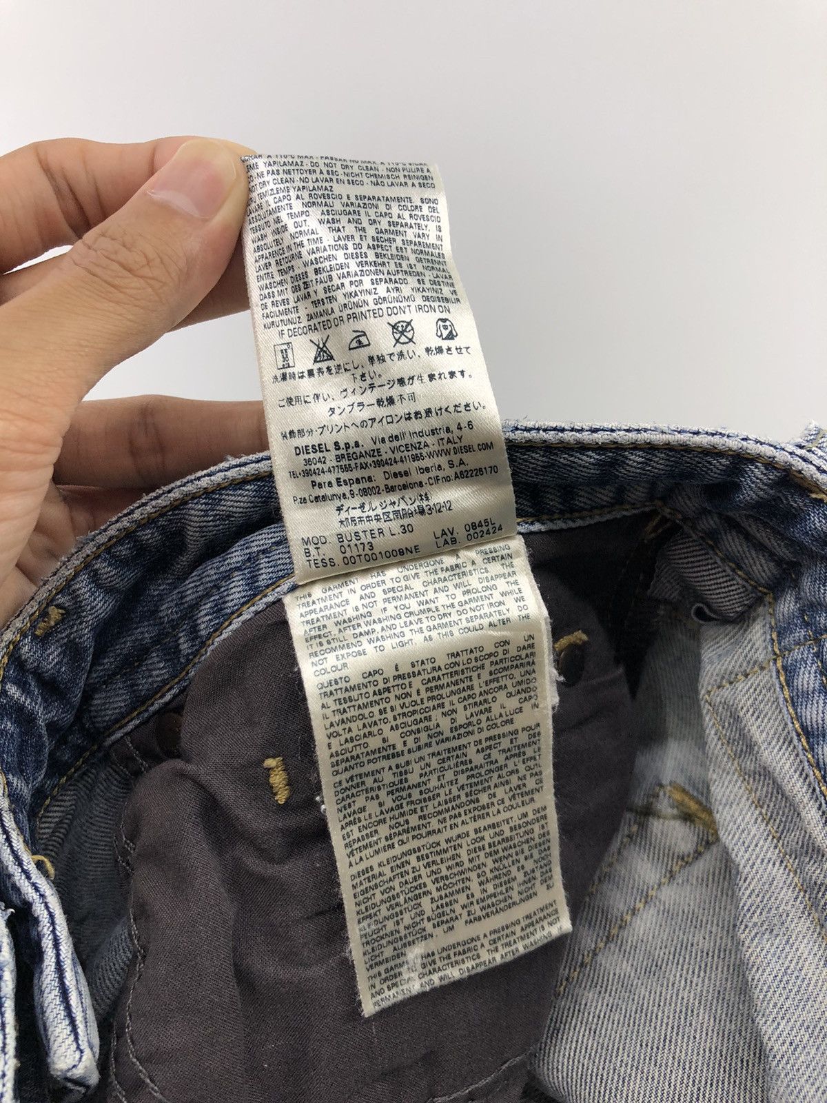 Diesel Vintage Diesel Blue Eyecons 2015/2 Edition Distressed Jeans Size US 28 / EU 44 - 24 Thumbnail