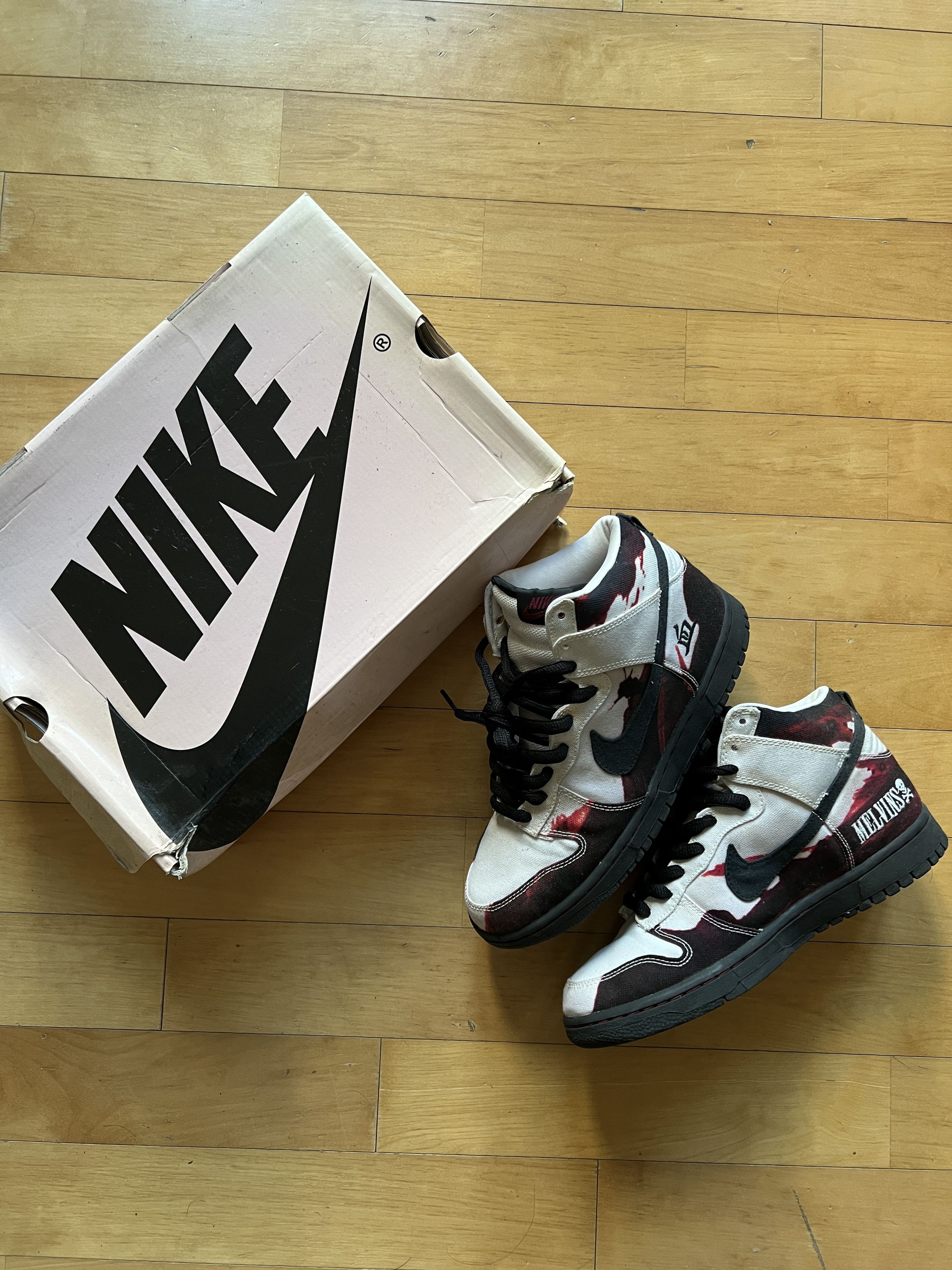 Nike SB Dunk High Melvins US8