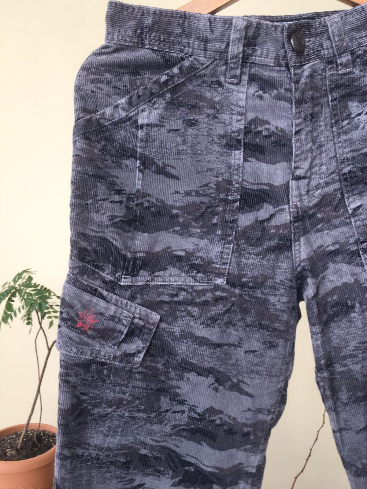 Oakley Oakley Corduroy Camo Cargo Pants Size 28" / US 6 / IT 42 - 2 Thumbnail