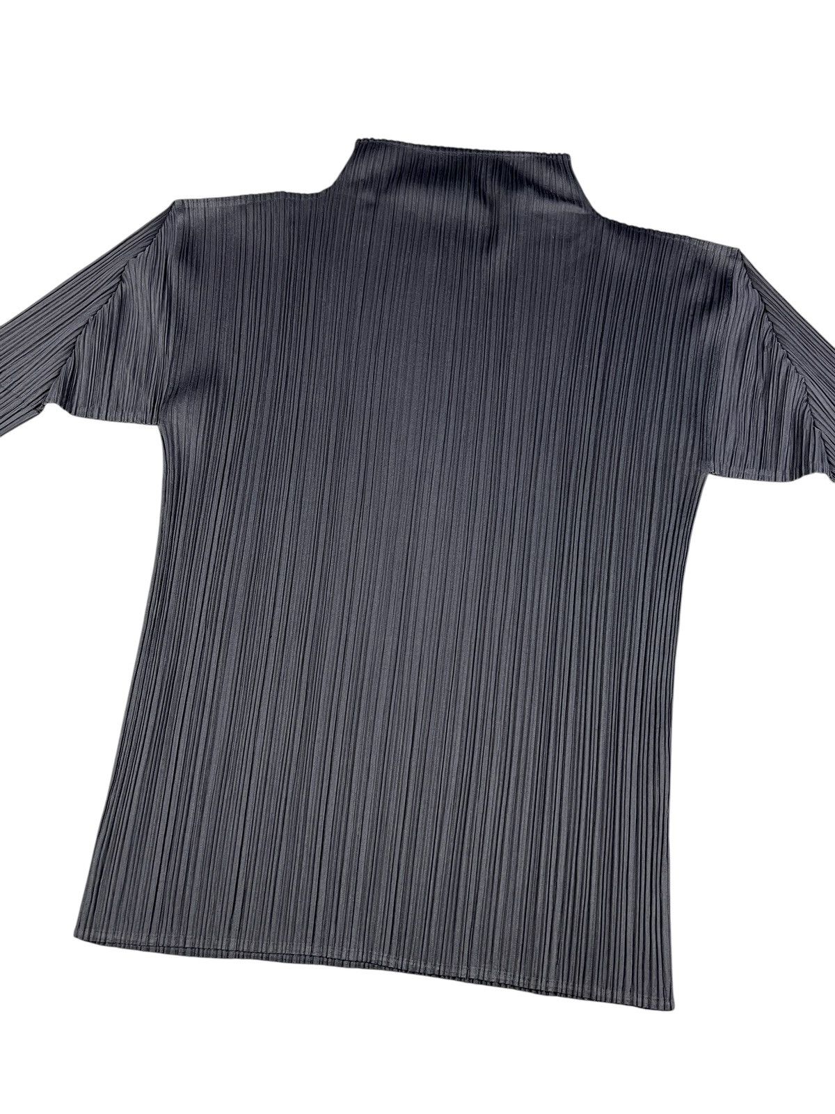 Pleats Please Issey Miyake Vintage Issey Miyake Pleats Please Mock Neck Tops Size M / US 6-8 / IT 42-44 - 3 Thumbnail