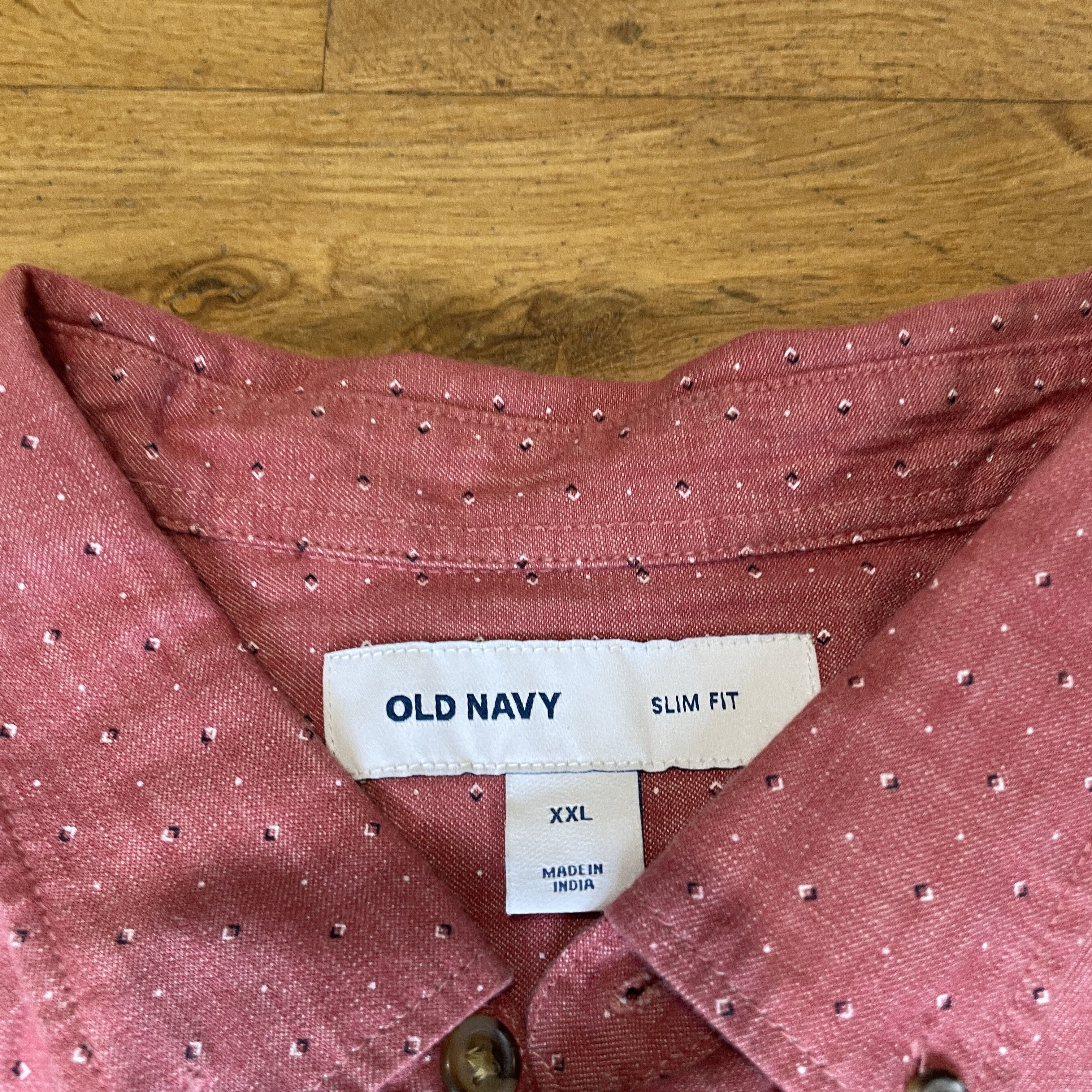 Old Navy Old Navy Men's Shirt Summer Short Sleeve Slim Size 2xl Size US XXL / EU 58 / 5 - 2 Thumbnail