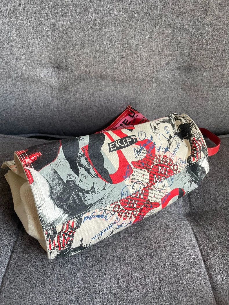 Vivienne Westwood Vivienne Westwood size os Red floral punk canvas shoulder b Size ONE SIZE - 4 Thumbnail