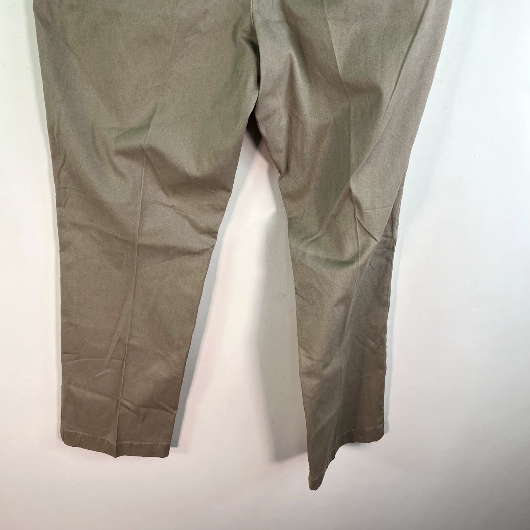 Vineyard Vines VINTAGE Vineyard Vines Men's Pants Casual Chino Straight Leg Size 32 Beige Cotton Spandex Size US 32 / EU 48 - 6 Thumbnail