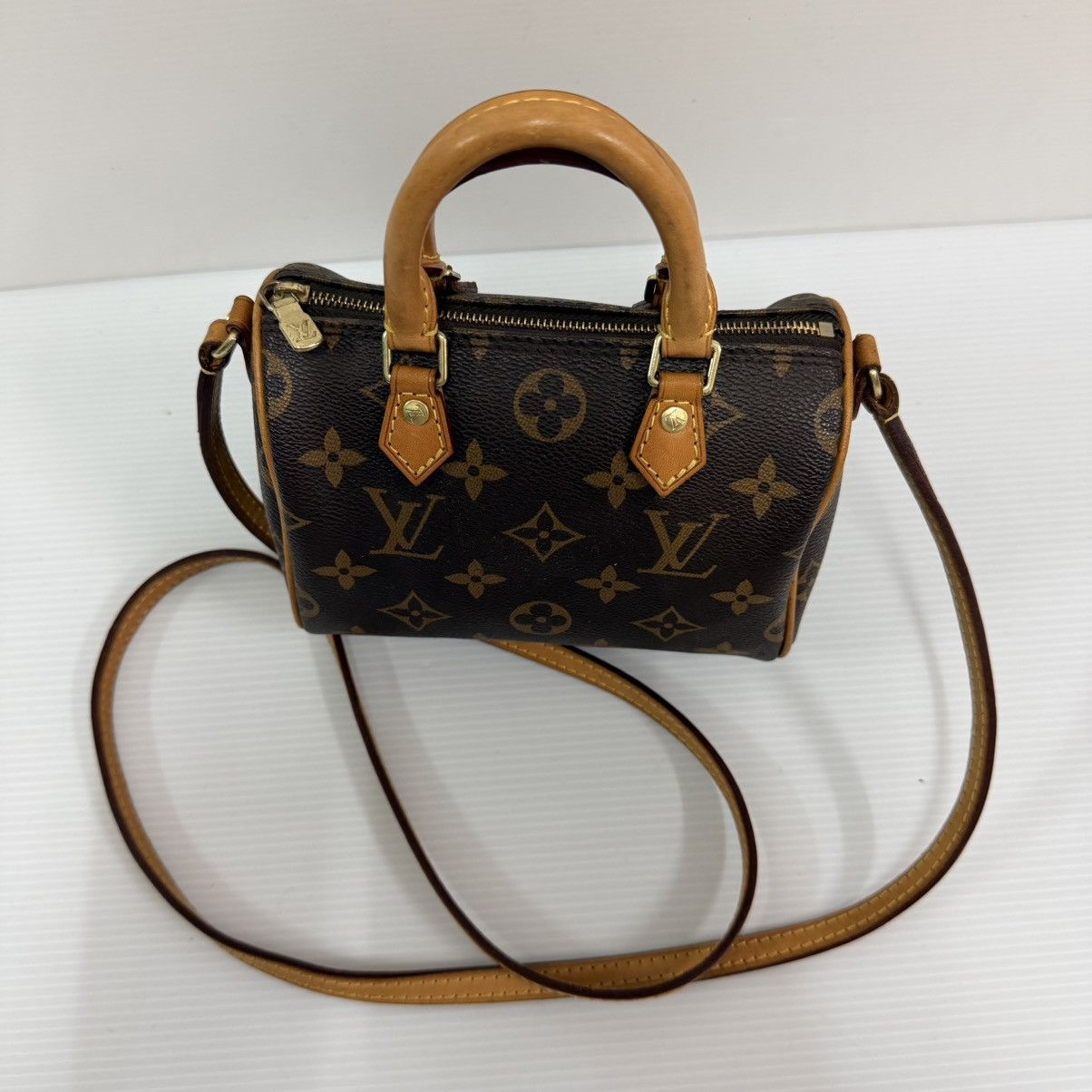 Louis Vuitton Louis Vuitton Monogram Mini Speedy Bag Size ONE SIZE - 4 Thumbnail