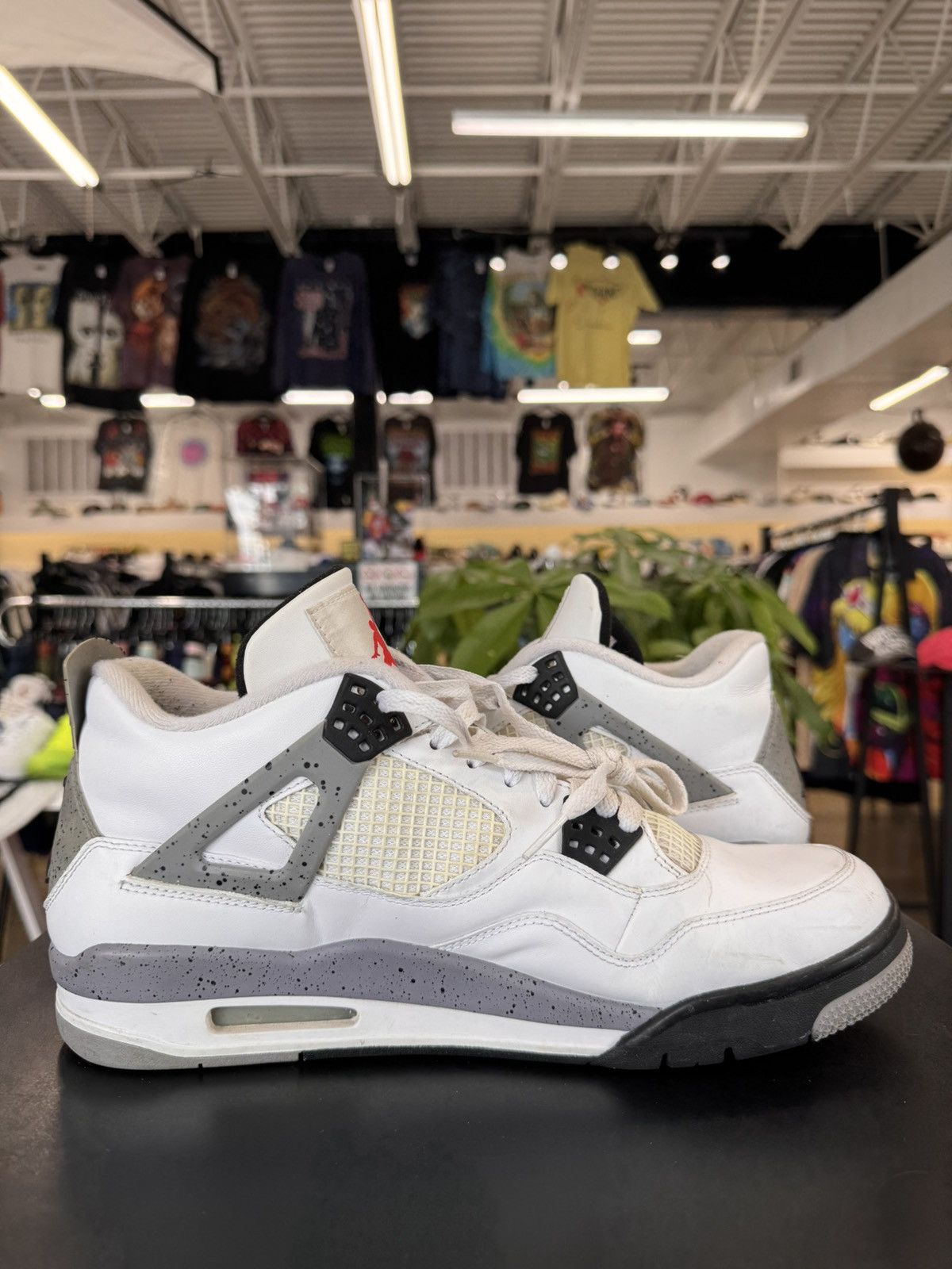 Jordan Brand Air Jordan 4 White Cement Size 11.5 (2012) Size US 11.5 / EU 44-45 - 3 Thumbnail