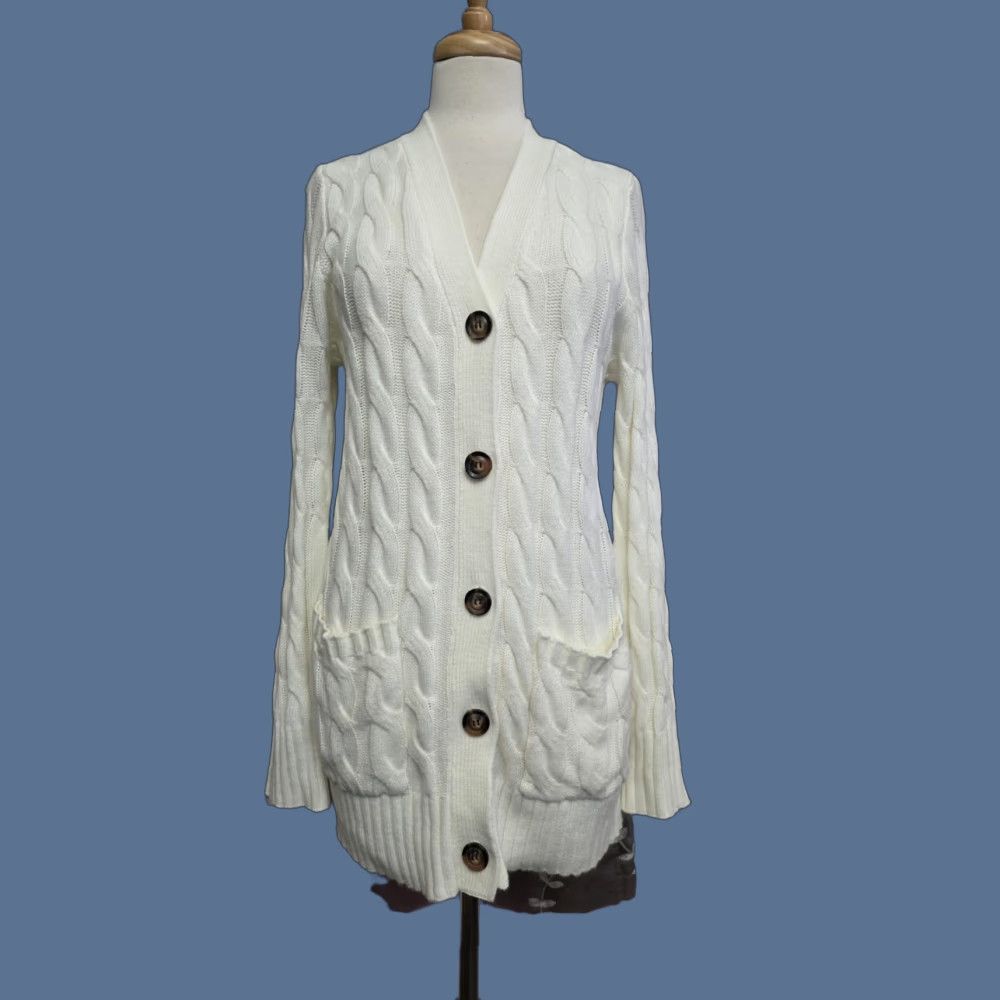 Vintage Merokeety Cardigan Sweater Women M Ivory Cable Knit Pockets Long V-Neck Raglan Sleeve Button Knit Lightweight EUC Size M / US 6-8 / IT 42-44 - 1 Thumbnail
