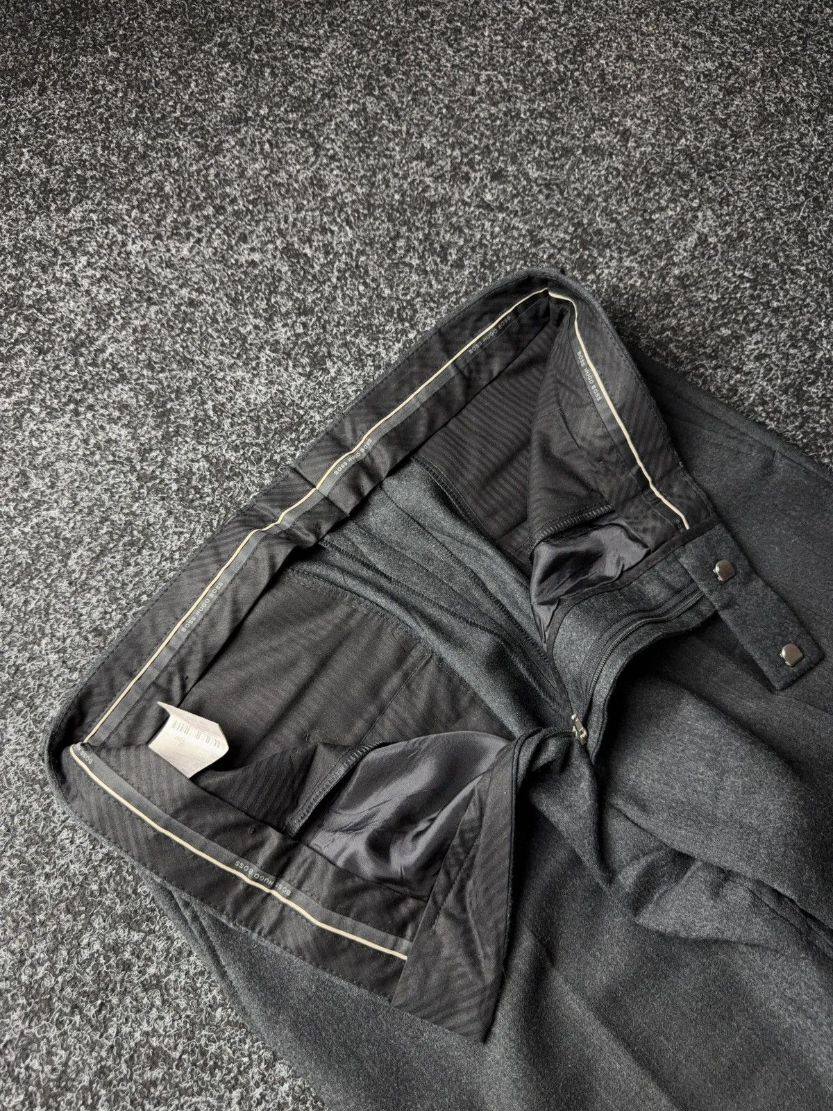 Hugo Boss Luxury Retro 00s Hugo Boss Straight Tailored Wool Trousers Size US 35 - 9 Thumbnail