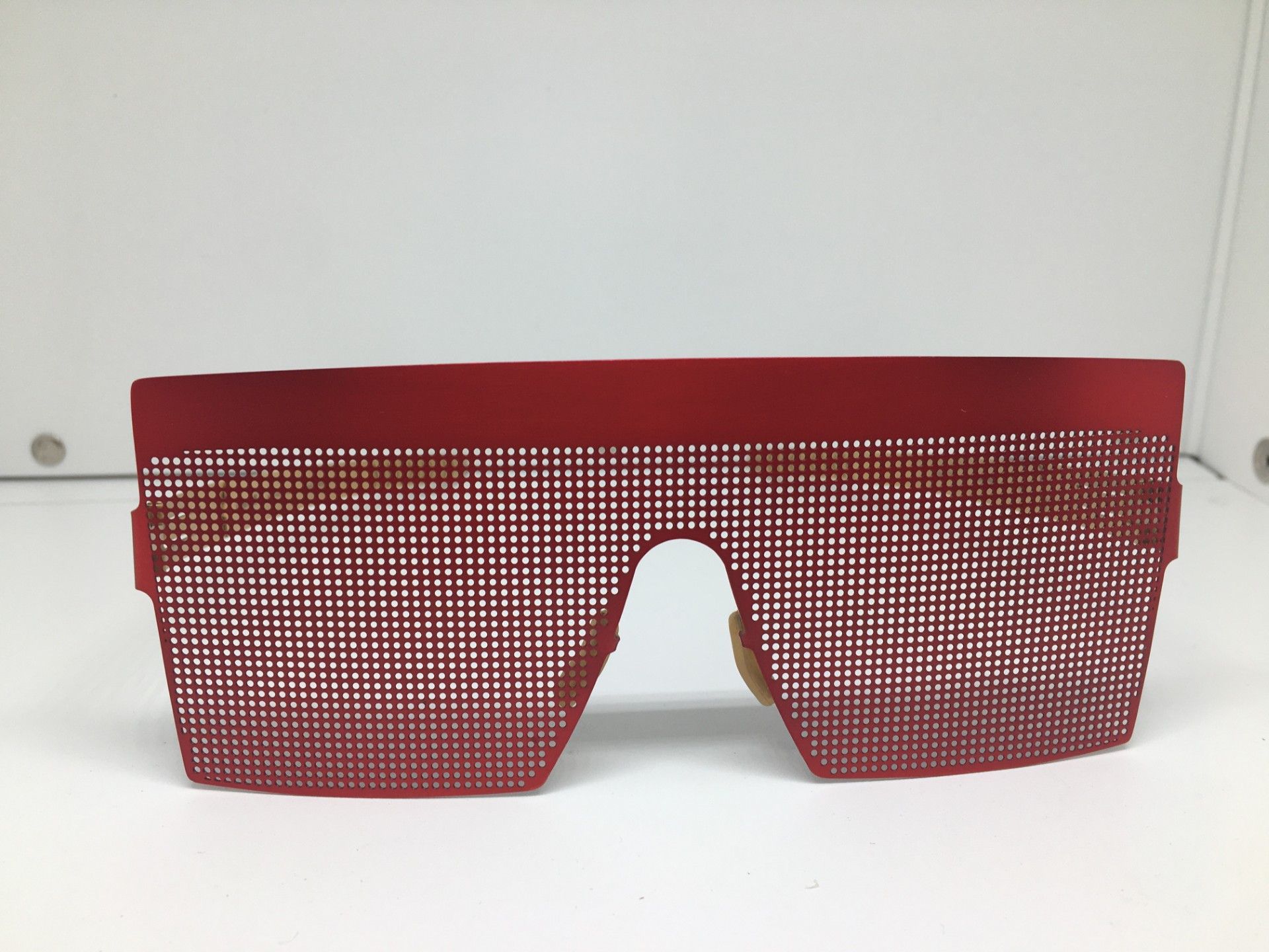 Vintage MOD IC BERLIN OP ART PINHOLE RED SHIELD RUNWAY SUNGLASSES Size ONE SIZE - 1 Thumbnail