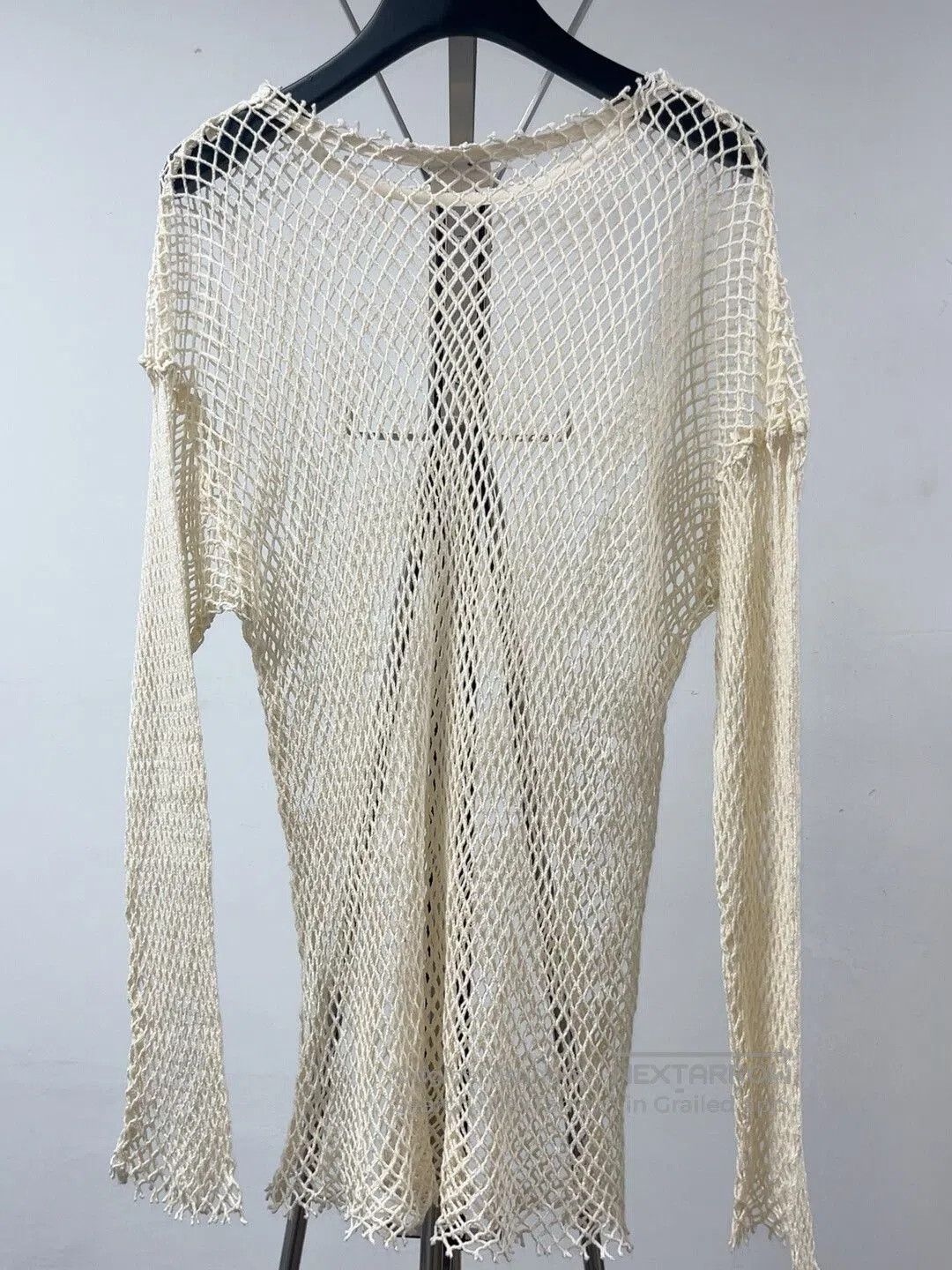 Dries Van Noten drapes in cream mesh long sleeve top. Size S / US 4 / IT 40 - 3 Thumbnail