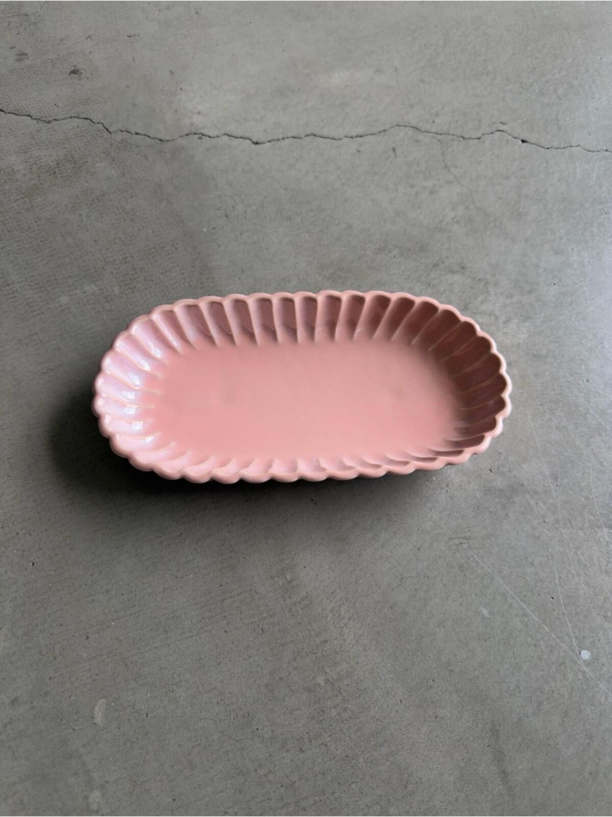 Other Scalloped Glazed Ceramic Tray / Vanity Dish / Pink Size ONE SIZE - 2 Thumbnail