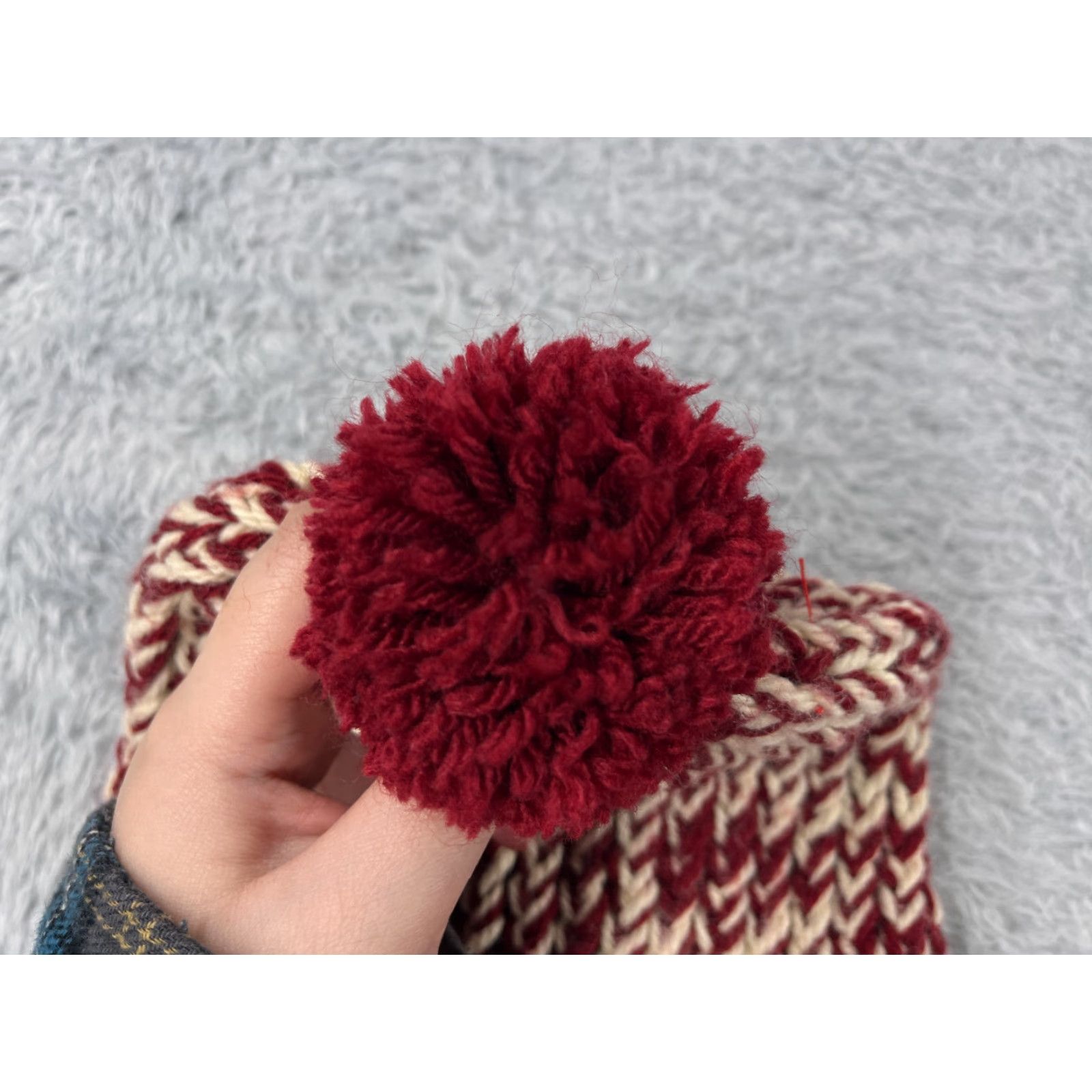 Vintage Beanie Toque Adult One Size Red White Knit Acrylic Blend Snow Ski Pom Size ONE SIZE - 3 Thumbnail