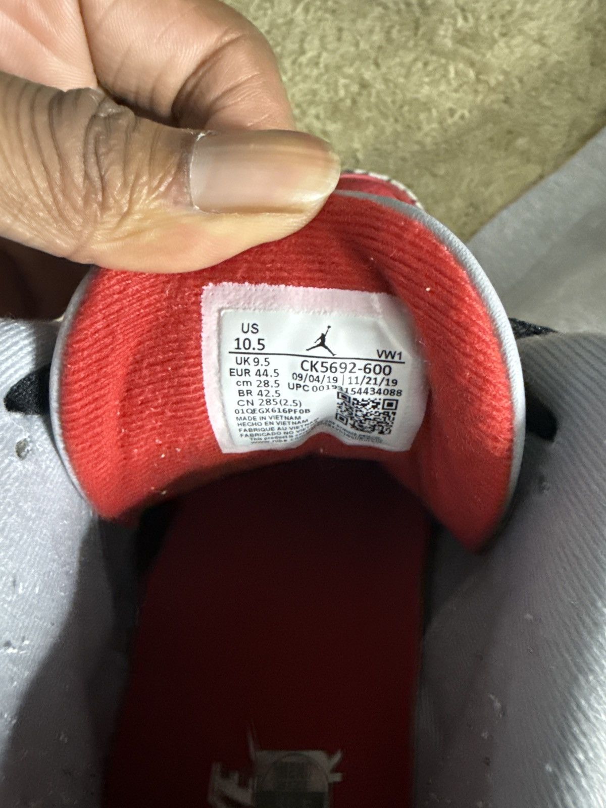 Jordan Brand Jordan 3 Retro Red Cement Size US 10.5 / EU 43-44 - 6 Thumbnail