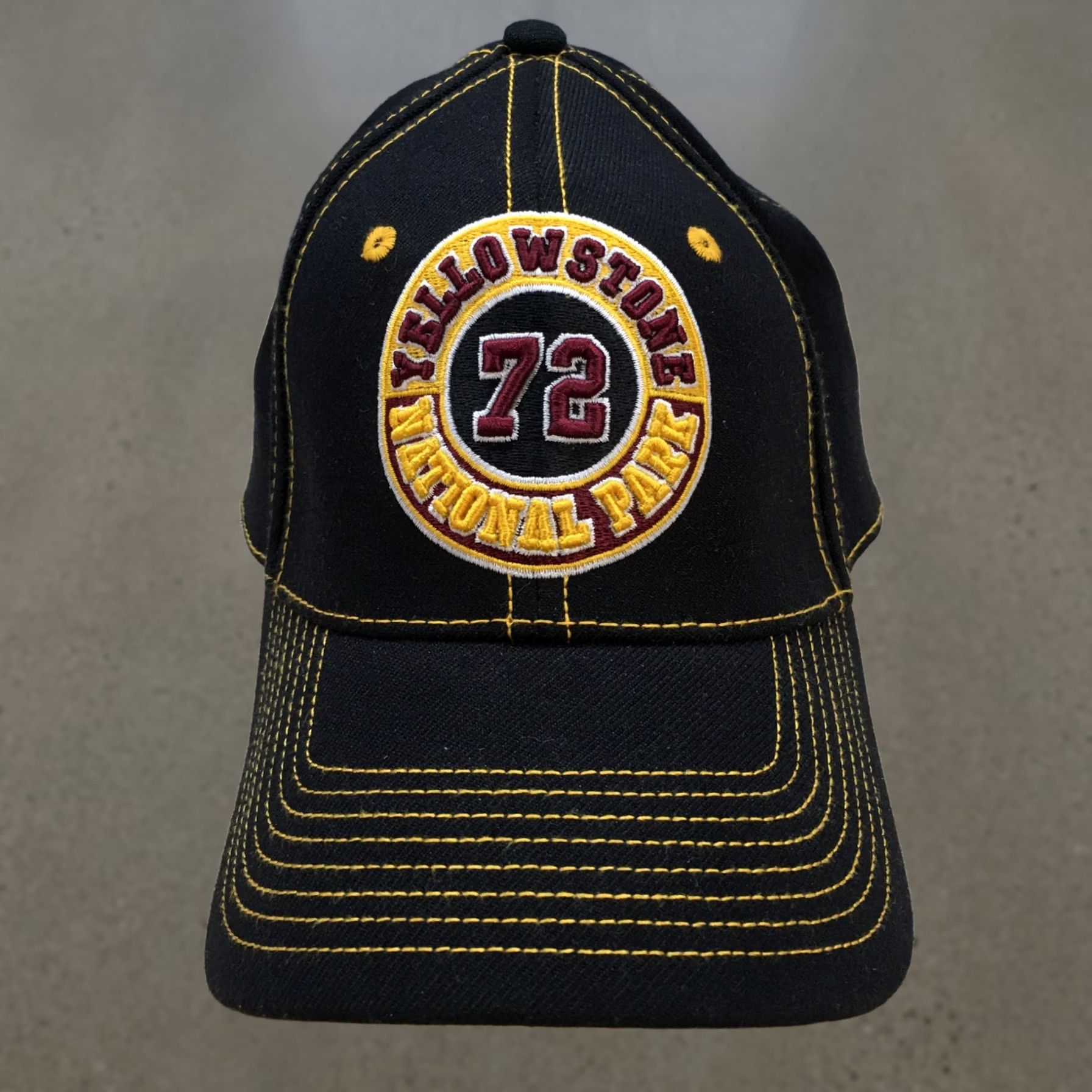 Vintage Yellowstone Mens OS Black Embroidered Logo Fitted Baseball Cap Cap Sun OS Black Embroidered Logo Mens Baseball Cap Size US M / EU 48-50 / 2 - 1 Thumbnail