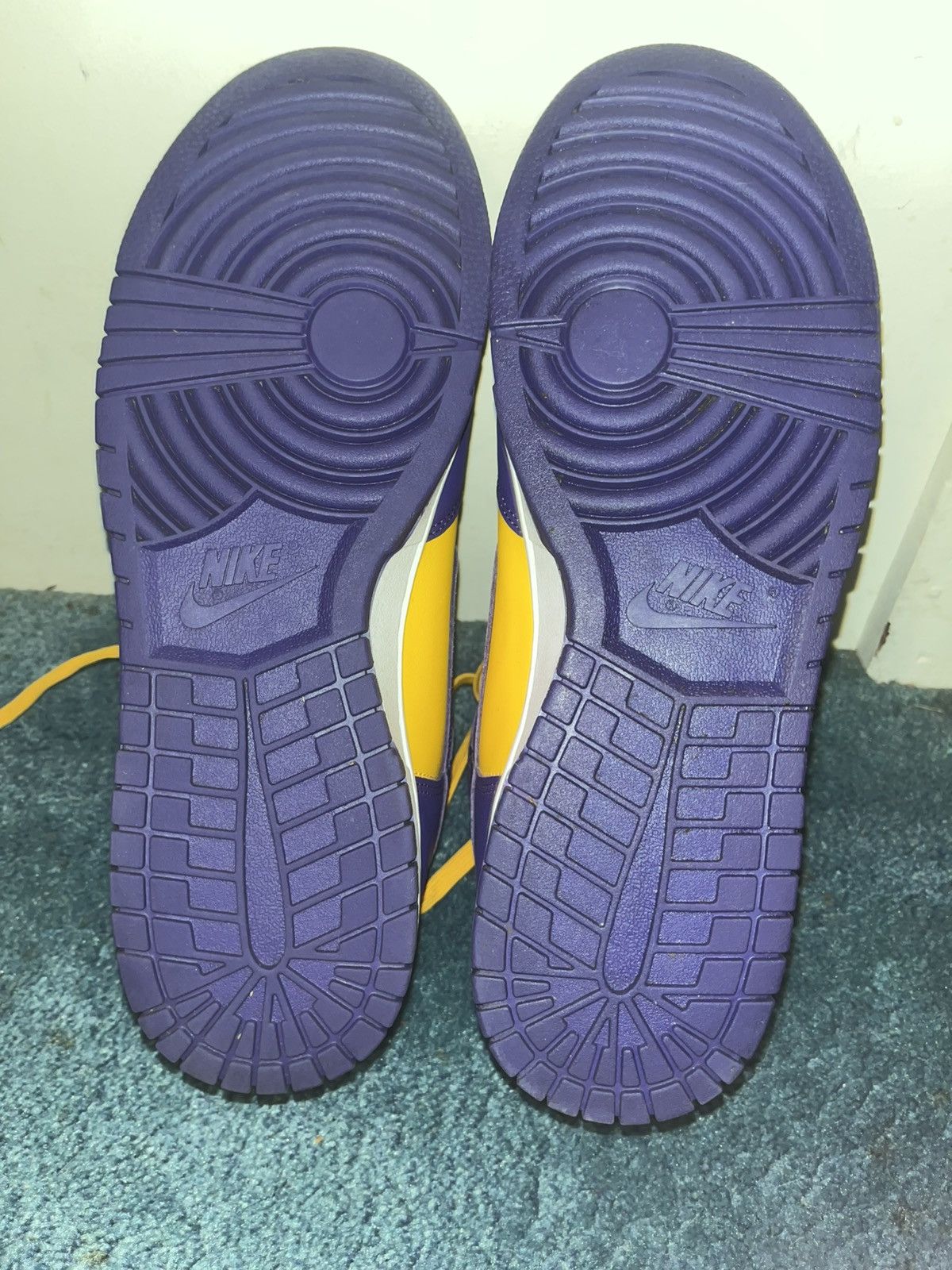Nike Nike Dunk High Lakers Size US 12 / EU 45 - 8 Thumbnail