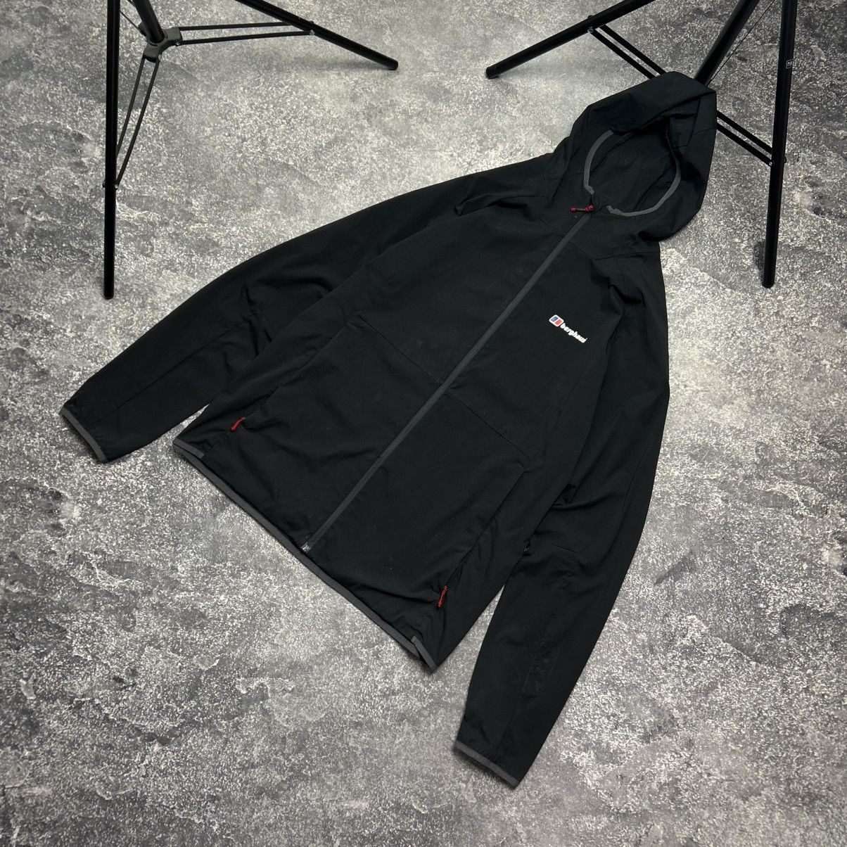 Berghaus Mens Berghaus Atom Zip Outdoor Gorpcore Jacket Size XL Size US XL / EU 56 / 4 - 1 Thumbnail