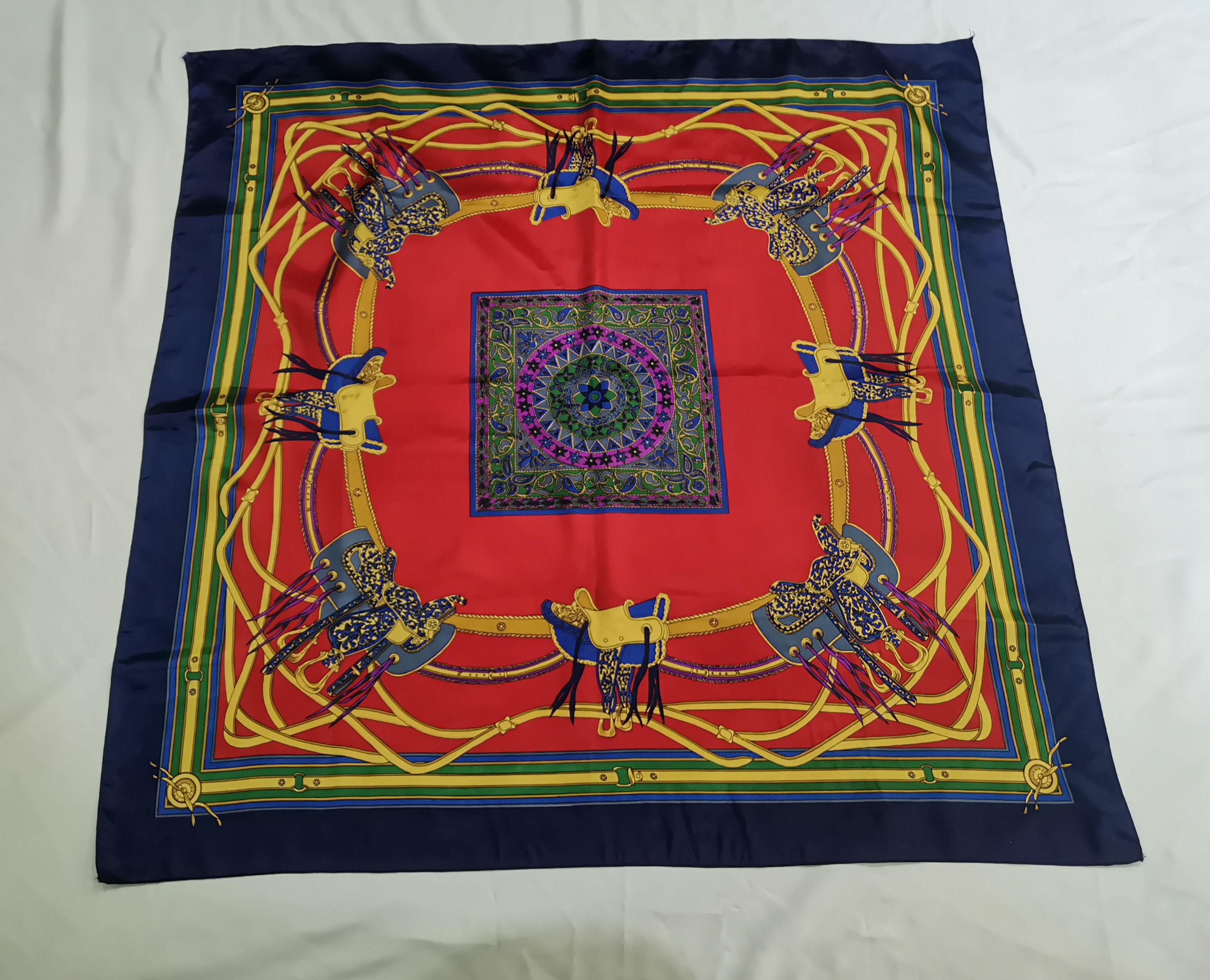 Vintage Rare vintage luxury scarves nice design Size ONE SIZE - 1 Thumbnail