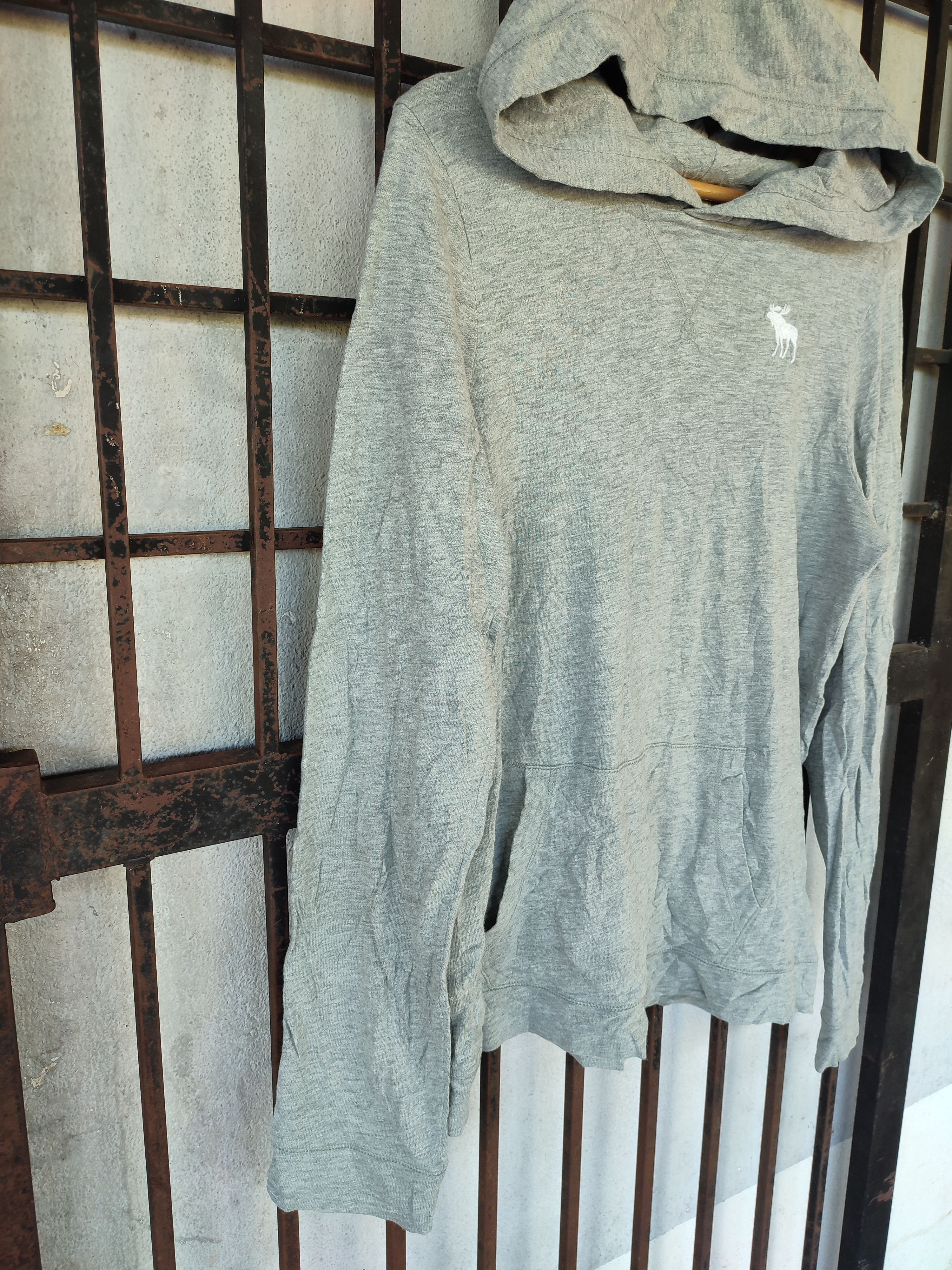Abercrombie & Fitch Vintage Abercrombie and Fitch Embroidery Hoodies Size US S / EU 44-46 / 1 - 6 Thumbnail
