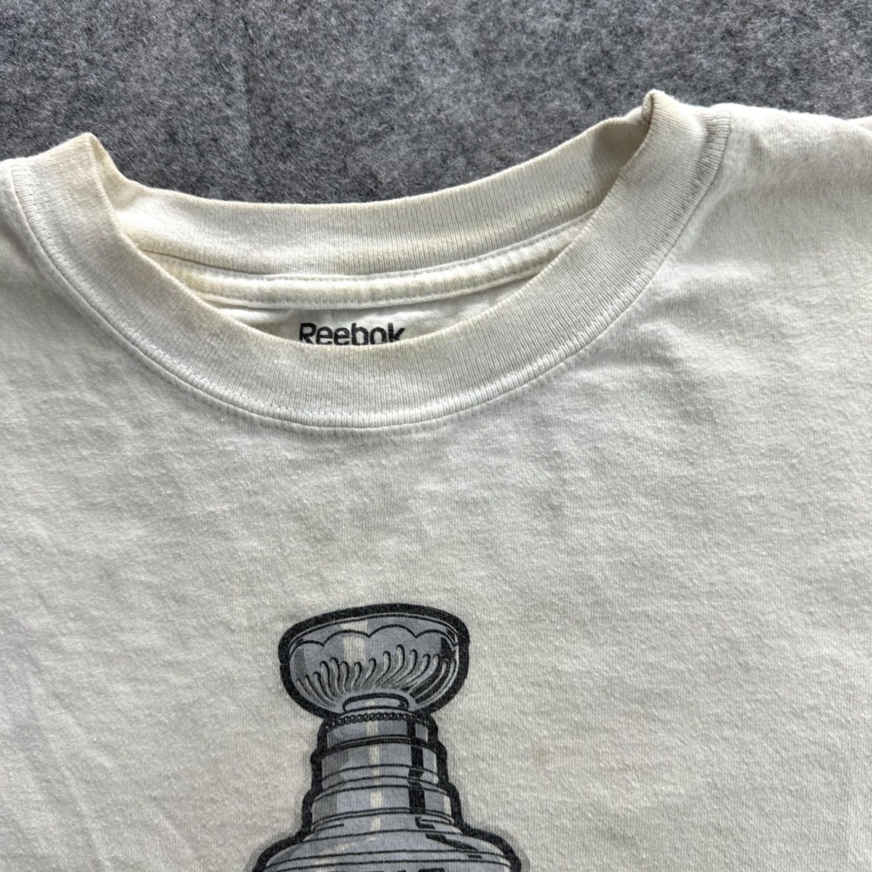 Reebok Chicago Blackhawks Shirt Mens Large White 2010 Stanley Cup Champions Reebok NHL Size US L / EU 52-54 / 3 - 6 Thumbnail