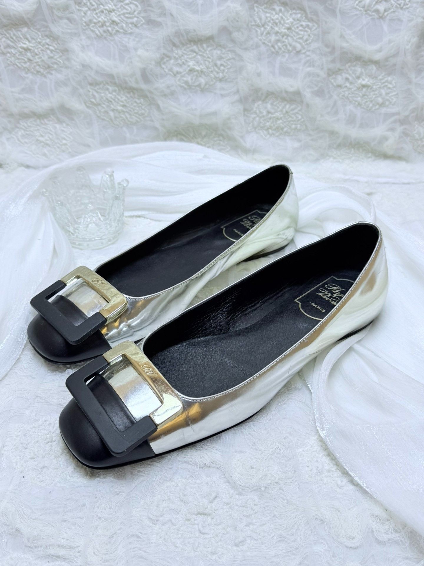 Roger Vivier Roger Vivier Retro Silver Lowtop Sneakers us_6 Women Size US 6 / IT 36 - 1 Thumbnail