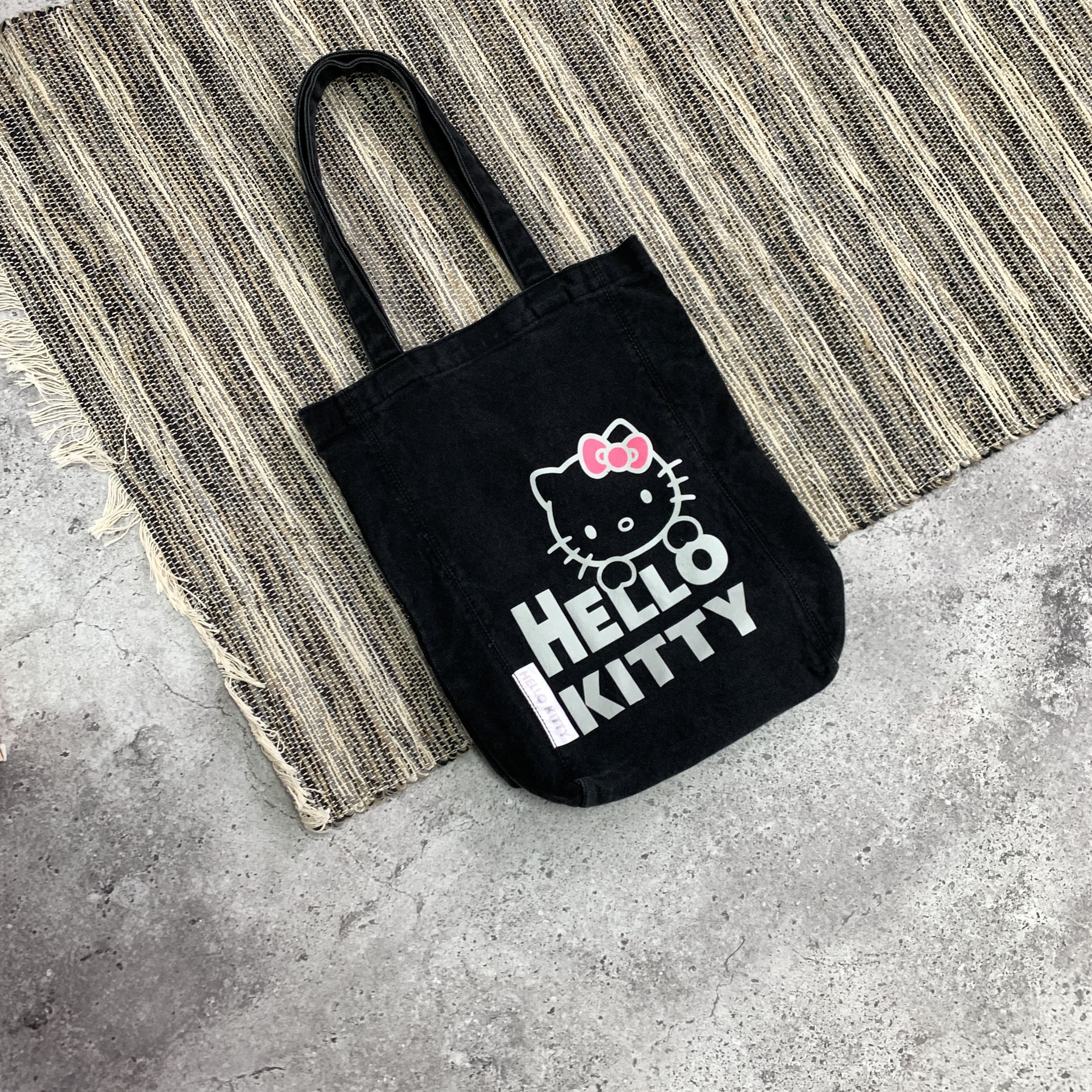 Other Hello Kitty Graphic Tote Shopper Denim Grey Bag Size ONE SIZE - 2 Thumbnail