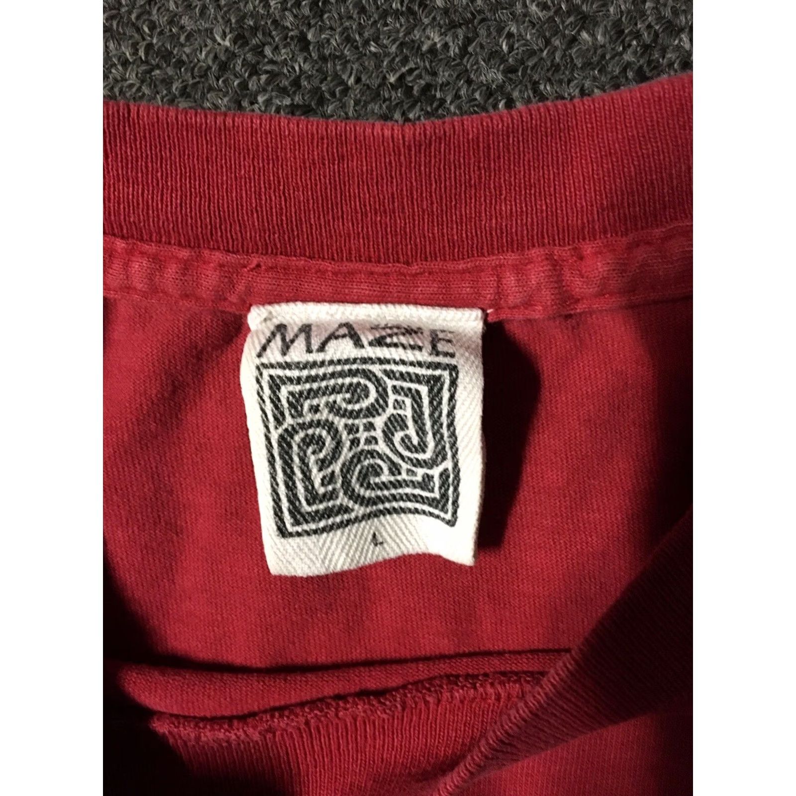Vintage VINTAGE 90s Heart Flowers Faded Shirt Maze Red L Mens Short Sleeve USA Single Stitch T-Shirt Size US L / EU 52-54 / 3 - 7 Thumbnail