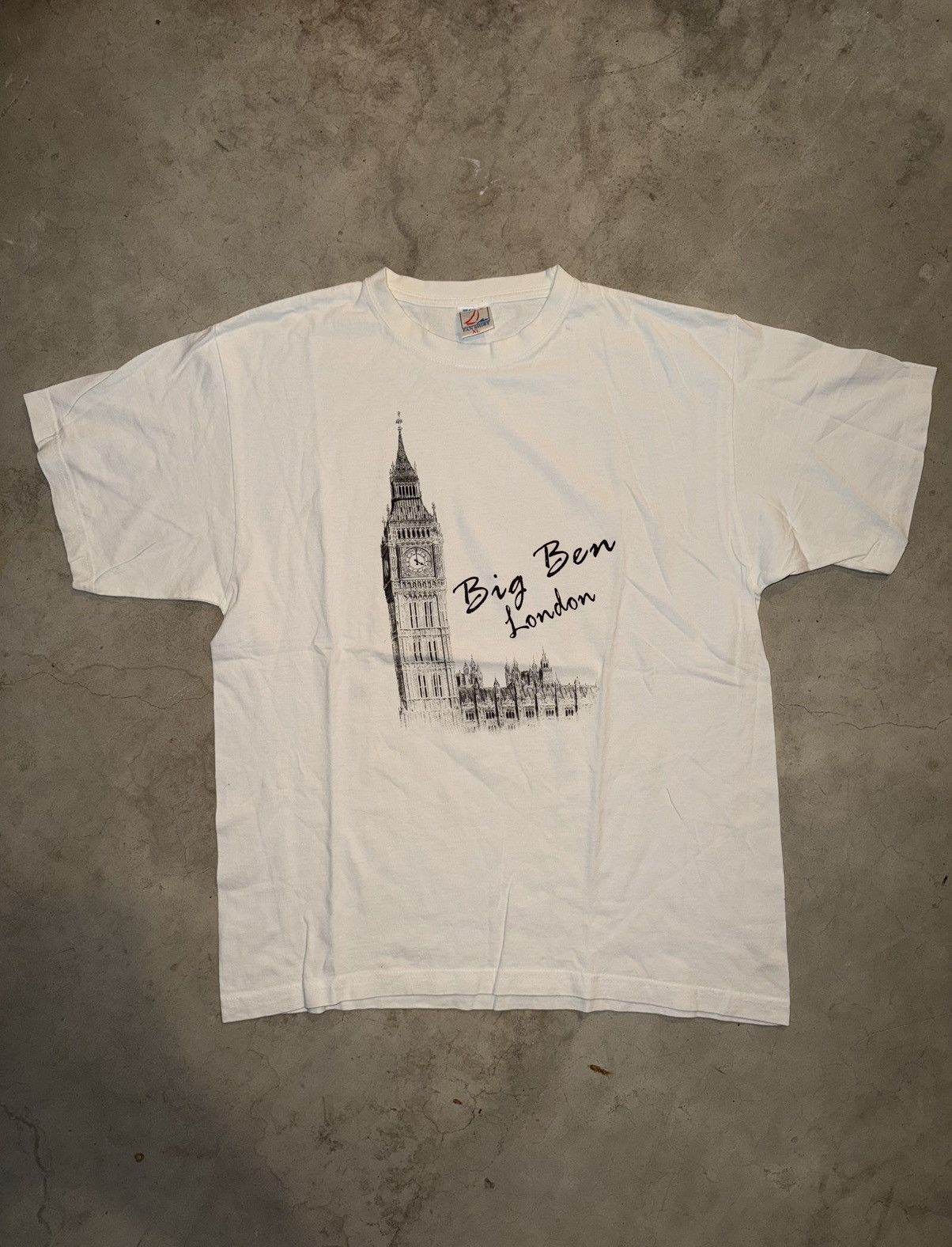 Vintage Vintage Big Ben London England Clock Tower 90’s Rare Tee Size US XL / EU 56 / 4 - 1 Thumbnail