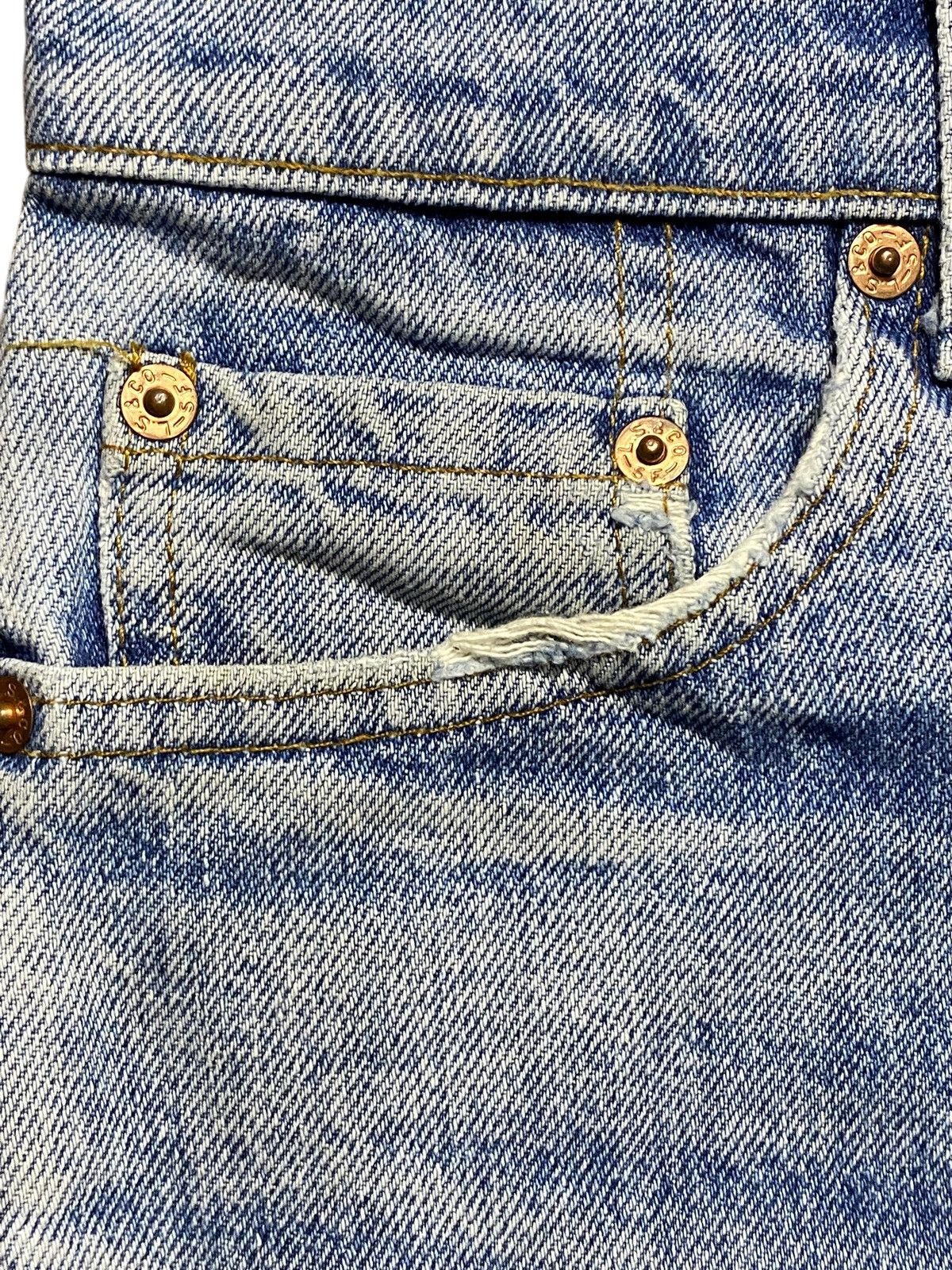 Levi's Vintage Levis 80’s Faded Wash Distressed Loose Jeans Size US 28 / EU 44 - 10 Thumbnail
