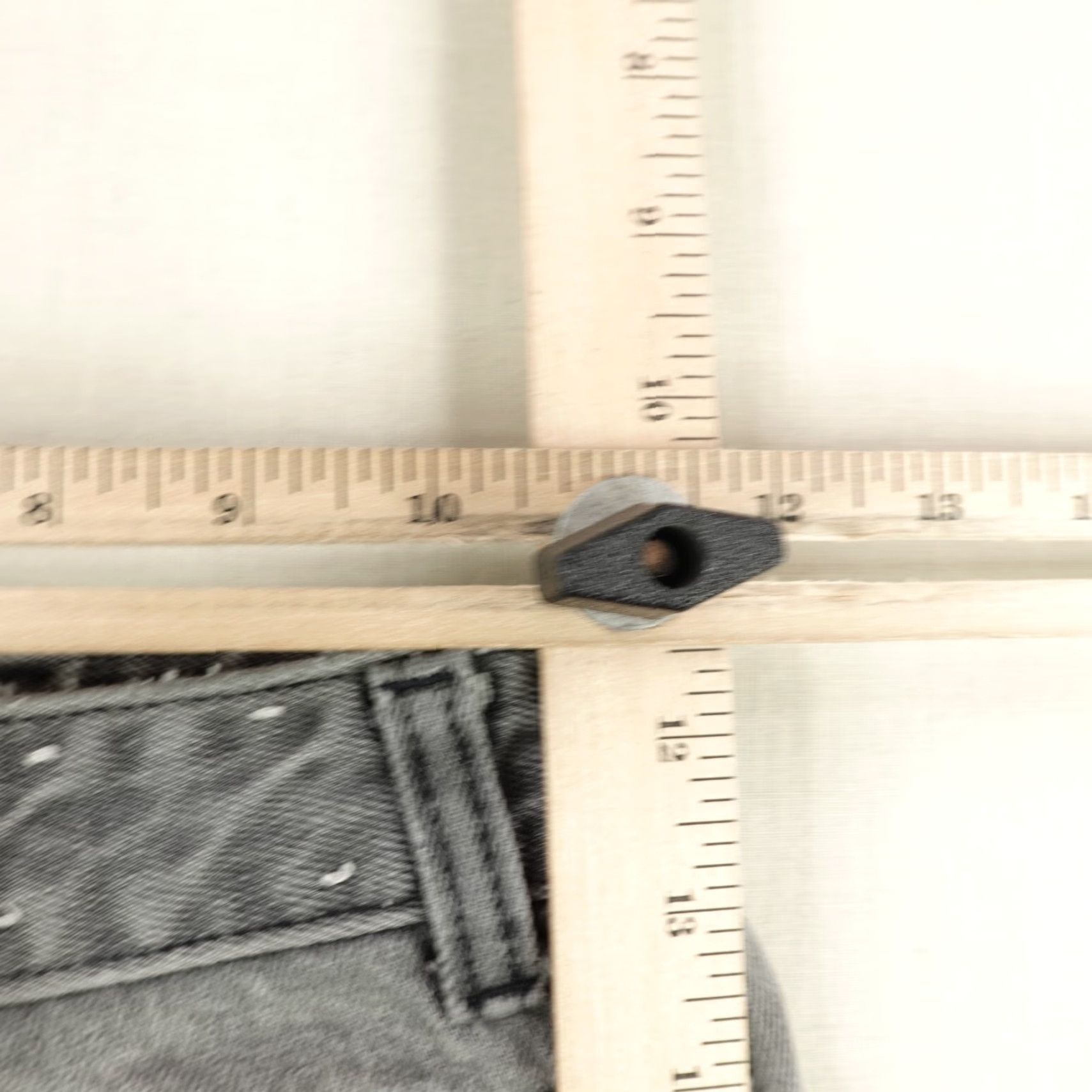 Guess VINTAGE Guess Women's Denim Shorts Size 27 Gray Cut-Off 90s Casual Outdoor Size 24" / US 00 / IT 34 - 6 Thumbnail