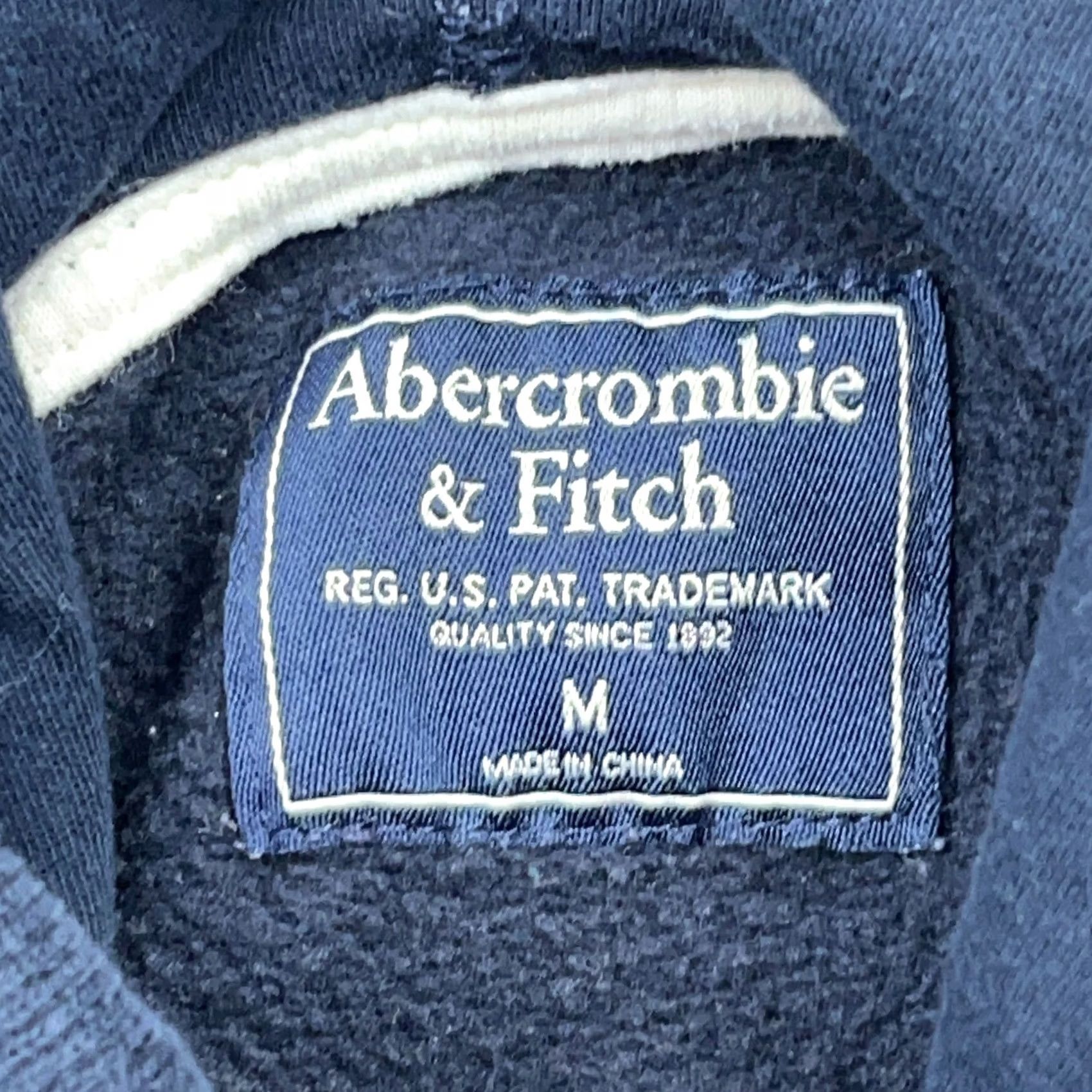 Abercrombie & Fitch VINTAGE Abercrombie & Fitch Hoodie Men M Blue Sweatshirt Faded Crest Logo Embroidered Graphic Print All Seasons Hooded Rich Weight Size US M / EU 48-50 / 2 - 3 Thumbnail