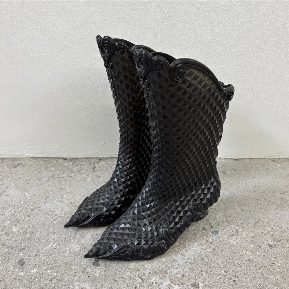 Melissa × Y/Project Melissa X Y/Project Pointed Court Boots Size US 7.5 / IT 37.5 - 2 Thumbnail