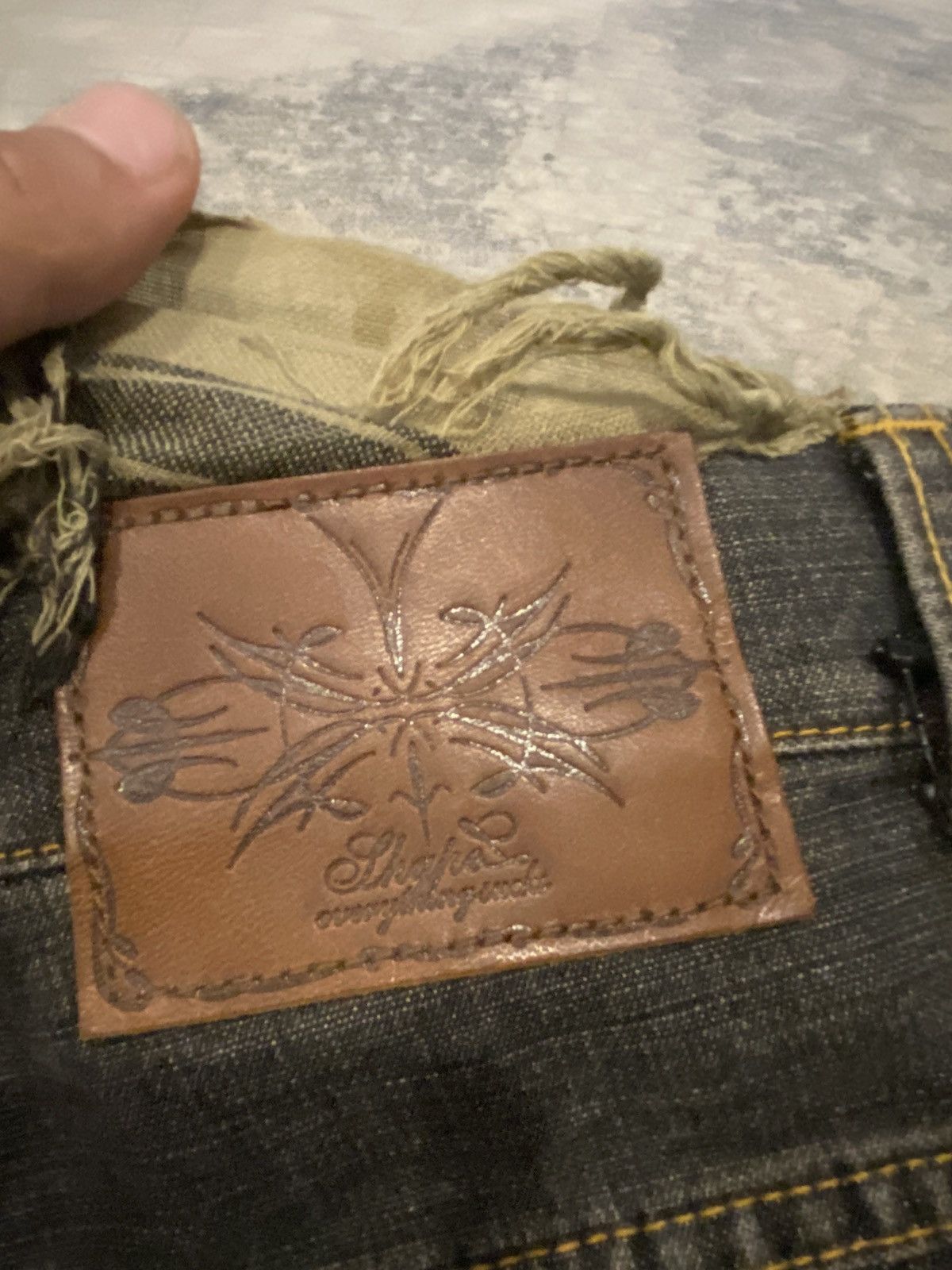 If Six Was Nine SHAPEL MADE IN JAPAN RARE DESIGN DISTRESSED DENIM JEANS Size US 37 - 7 Thumbnail