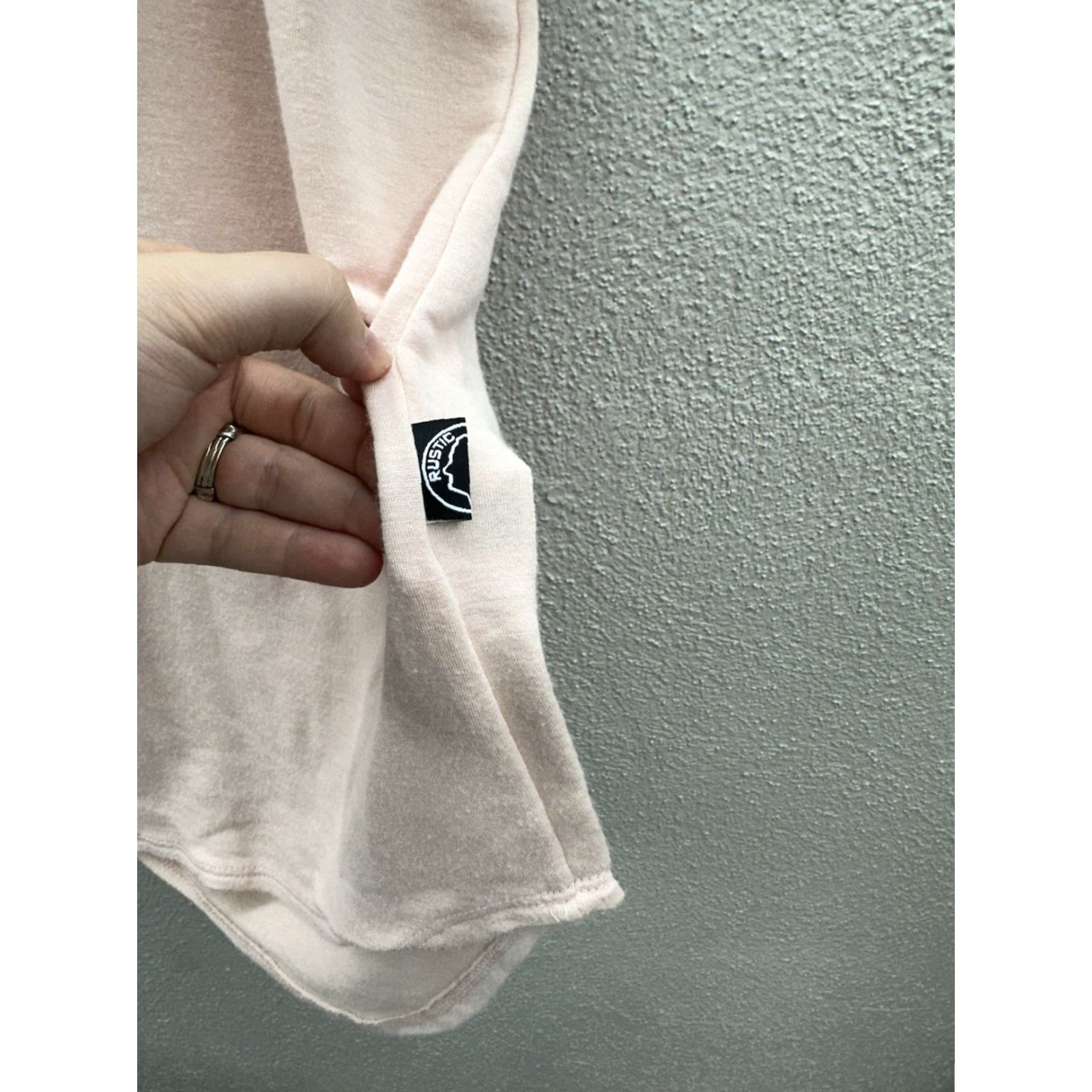 Dime Rustic Dime Shirt Pink Short Sleeve Womens Large USA Made Blouse Knit V-Neck Button Collarless Regular Sleeve Type: NA Satin? Size L / US 10 / IT 46 - 3 Thumbnail