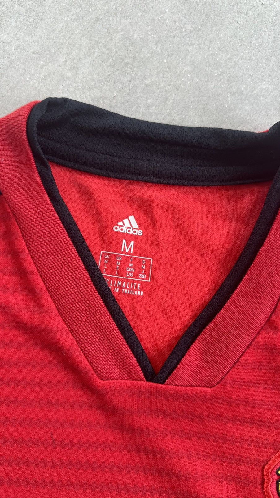 Other MACESTER UNITED 2018/19 HOME JERSEY Size US M / EU 48-50 / 2 - 3 Thumbnail