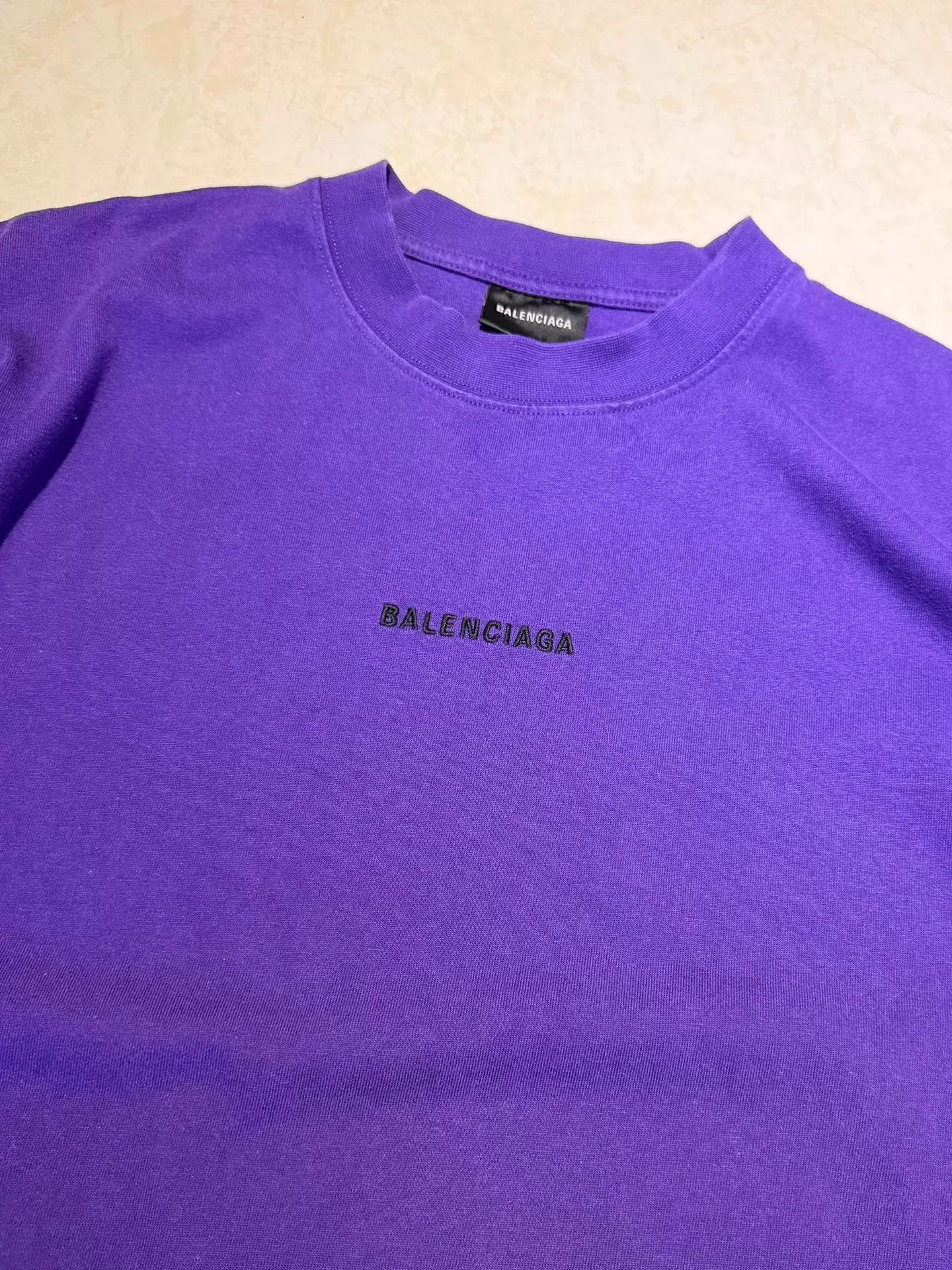 Balenciaga Balenciaga FW22 Purple Embroidered Logo Short Sleeve Tee XS Size US XS / EU 42 / 0 - 4 Thumbnail