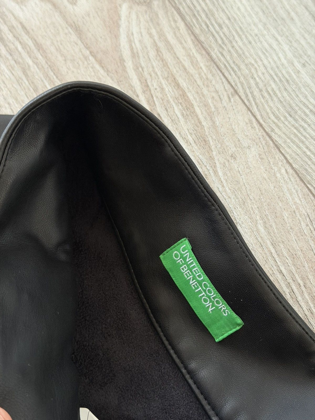United Colors Of Benetton United Colours of Benetton Black Leather Long Skirt Size 27" / US 4 / IT 40 - 5 Thumbnail