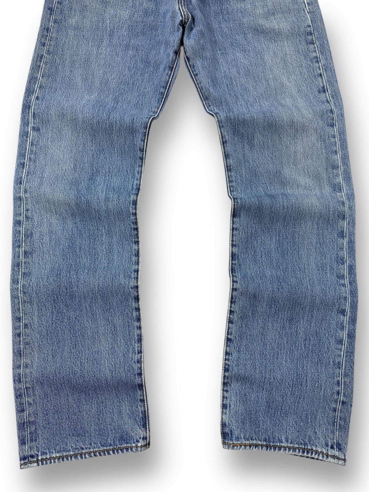 Levi's Vintage Levis 501 Jeans Washed Blue Denim Men’s Size W32 L32 Size US 32 / EU 48 - 11 Thumbnail