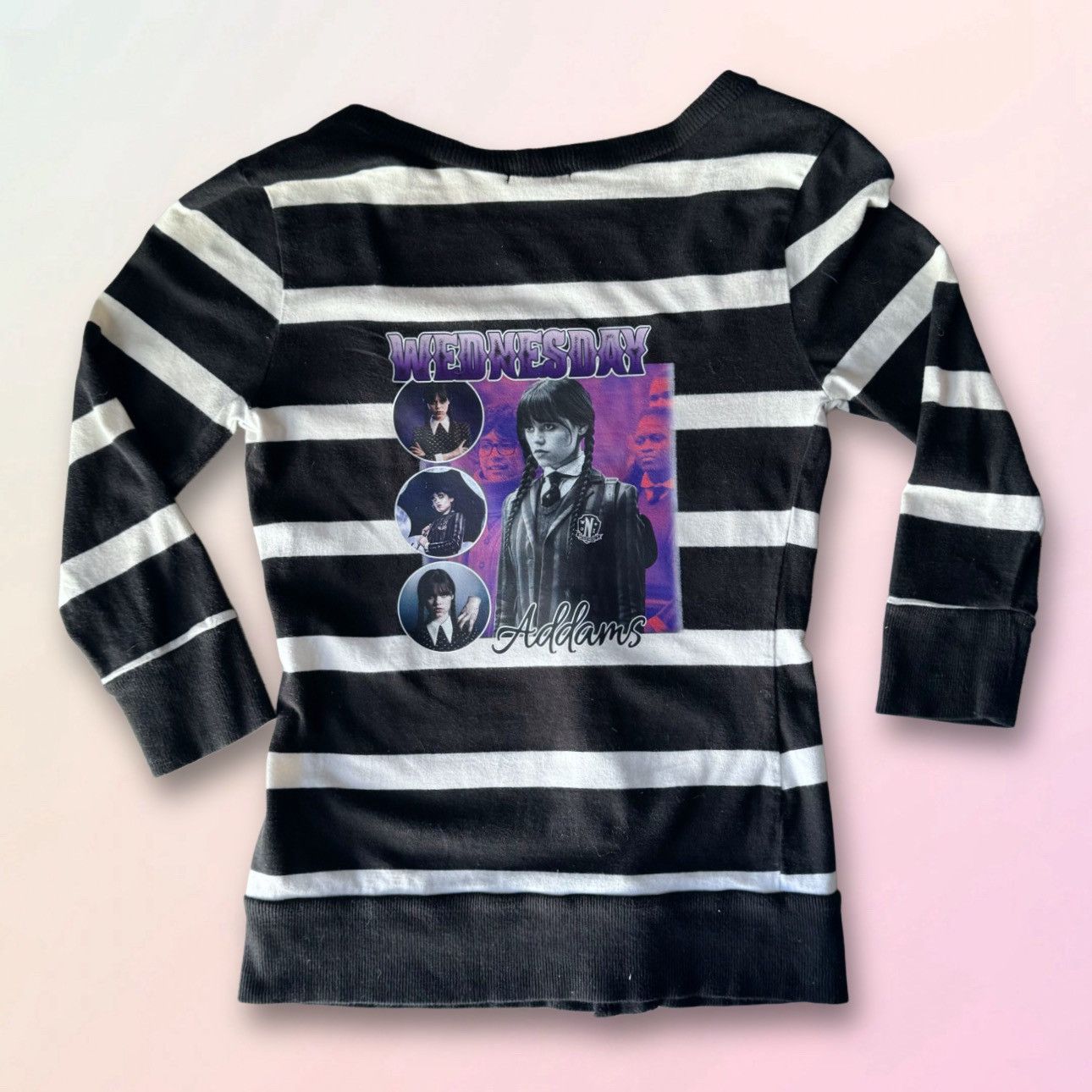 Vintage Wednesday Customized, Y2K Striped Deep V-Neck Knit Cardigan Size ONE SIZE - 1 Thumbnail