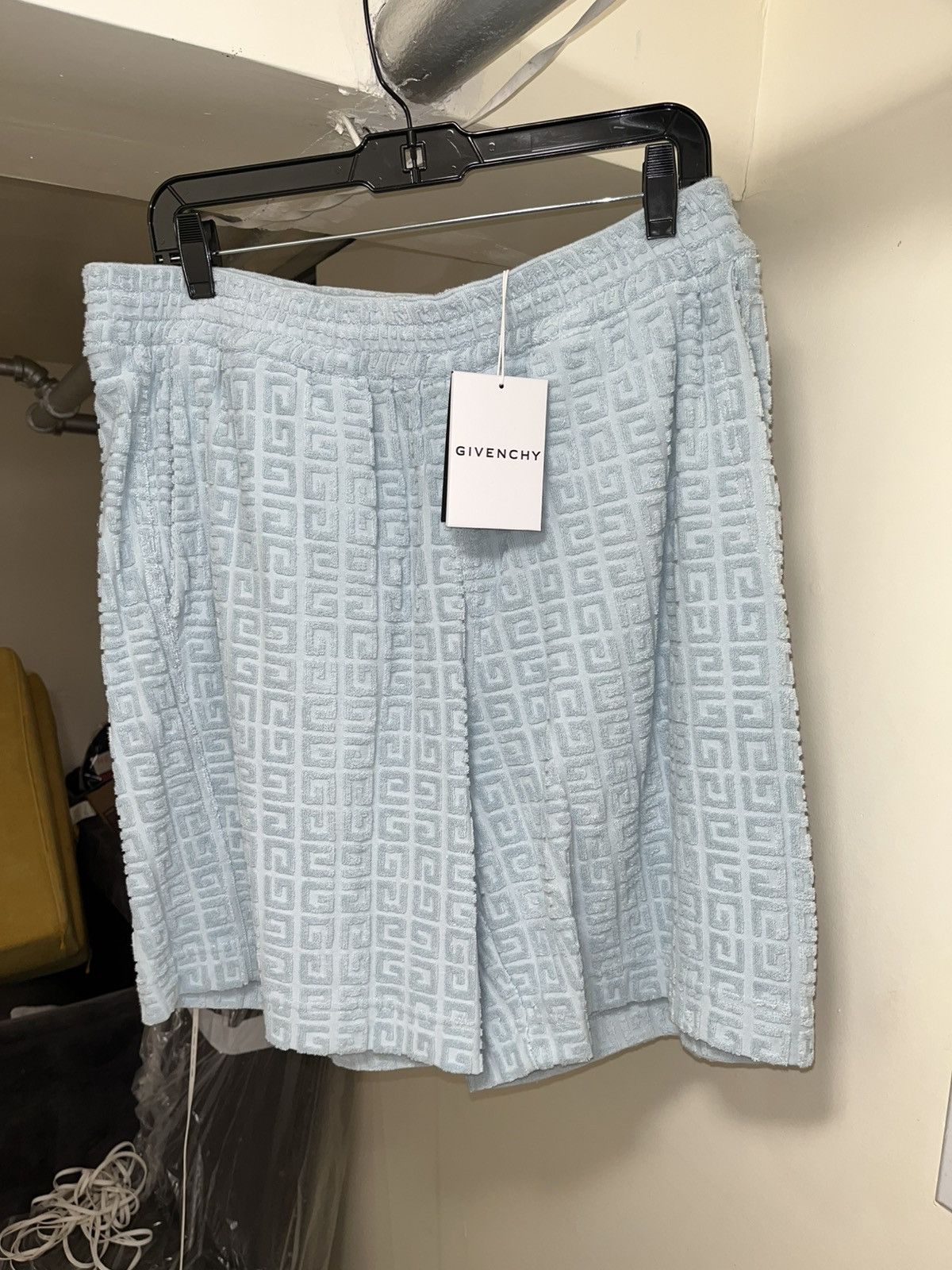 Givenchy Givenchy Shorts Sz XL Size US 36 / EU 52 - 2 Thumbnail