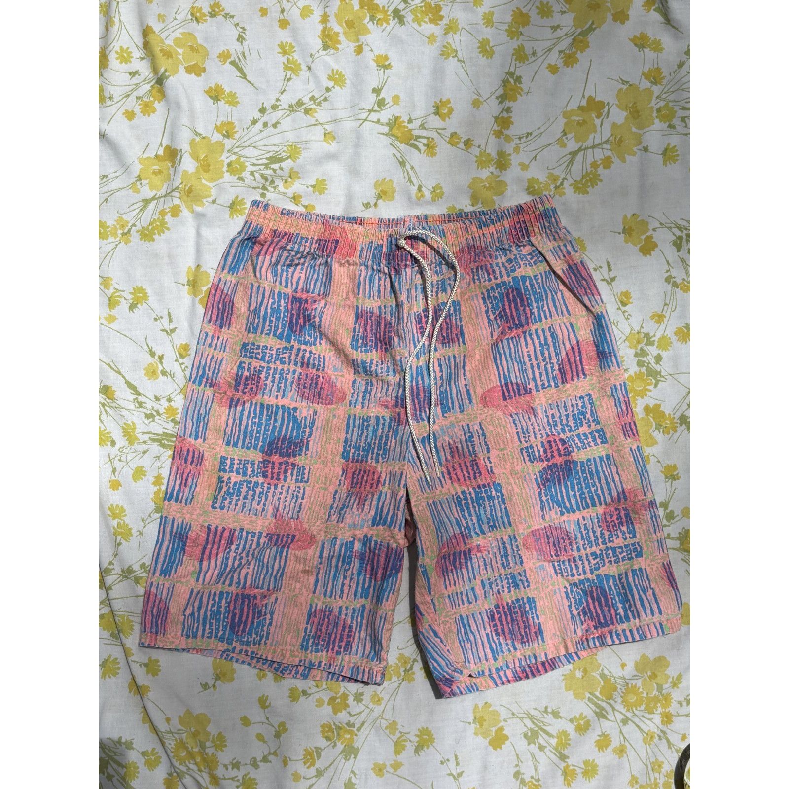 Vintage VTG 80S PATTERNED DRAWSTRING PARTY SHORTS Size 24" / US 00 / IT 34 - 1 Thumbnail