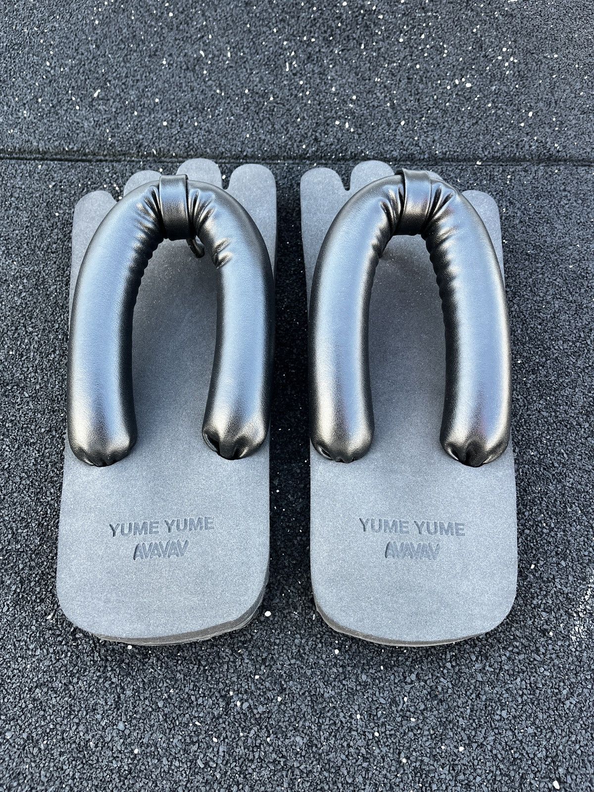 AVAVAV Yume Yume x Avavav Finger Flop Shoes (unisex) Size US 6 / IT 36 - 7 Thumbnail