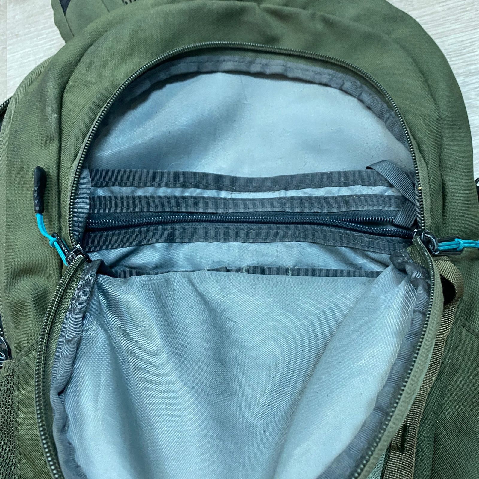 The North Face The North Face Vault Everyday Commuter Backpack Daypack Size ONE SIZE - 9 Thumbnail